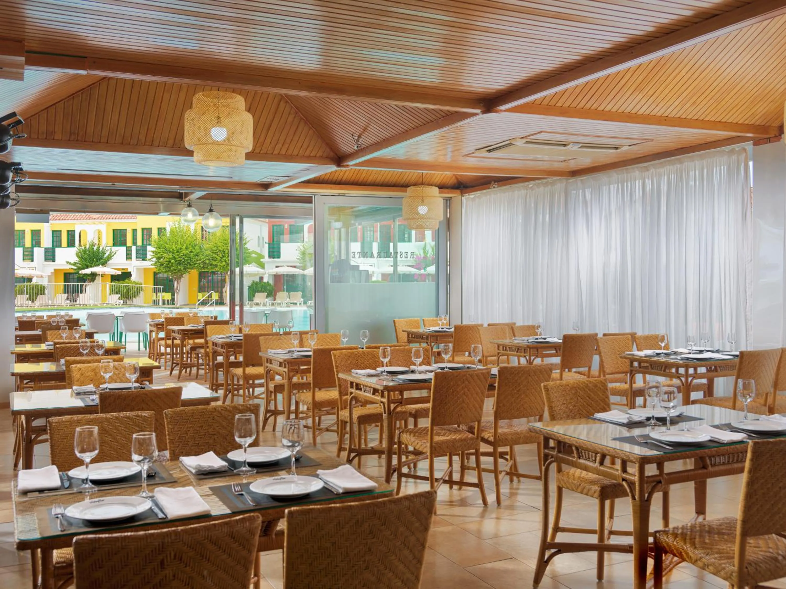 Restaurant/places to eat in Bungalows Vistaflor