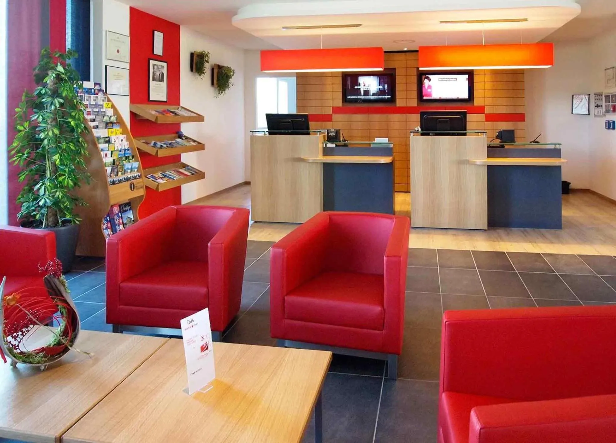 Property building in ibis Bulle - La Gruyère Swiss Bike Hotel