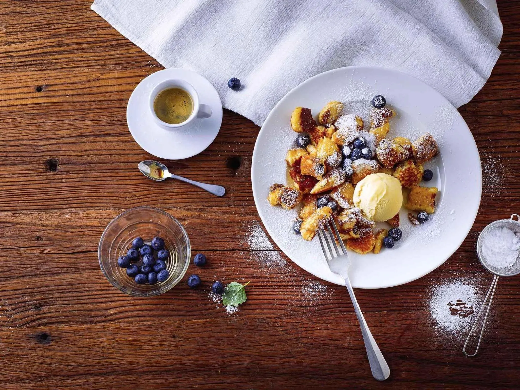 Breakfast in ibis Bulle - La Gruyère Swiss Bike Hotel