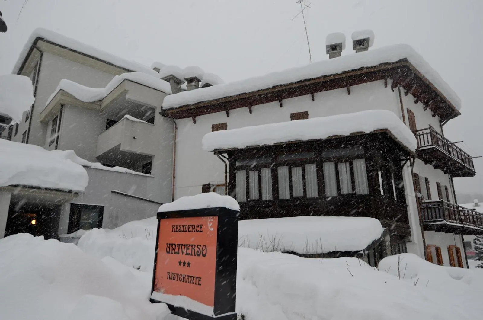 Facade/entrance in Hotel Residence Universo