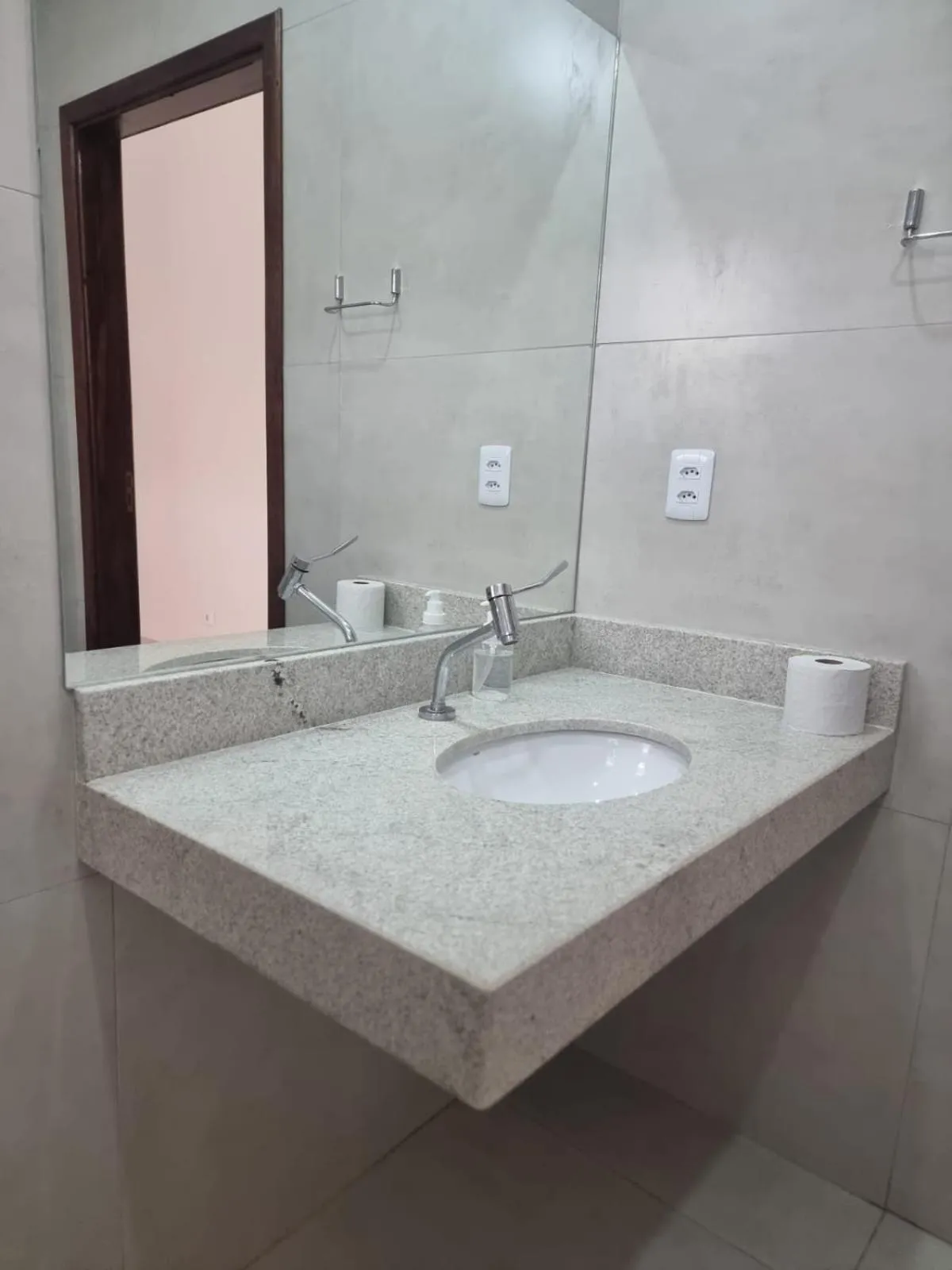 Bathroom in Hotel Refugio