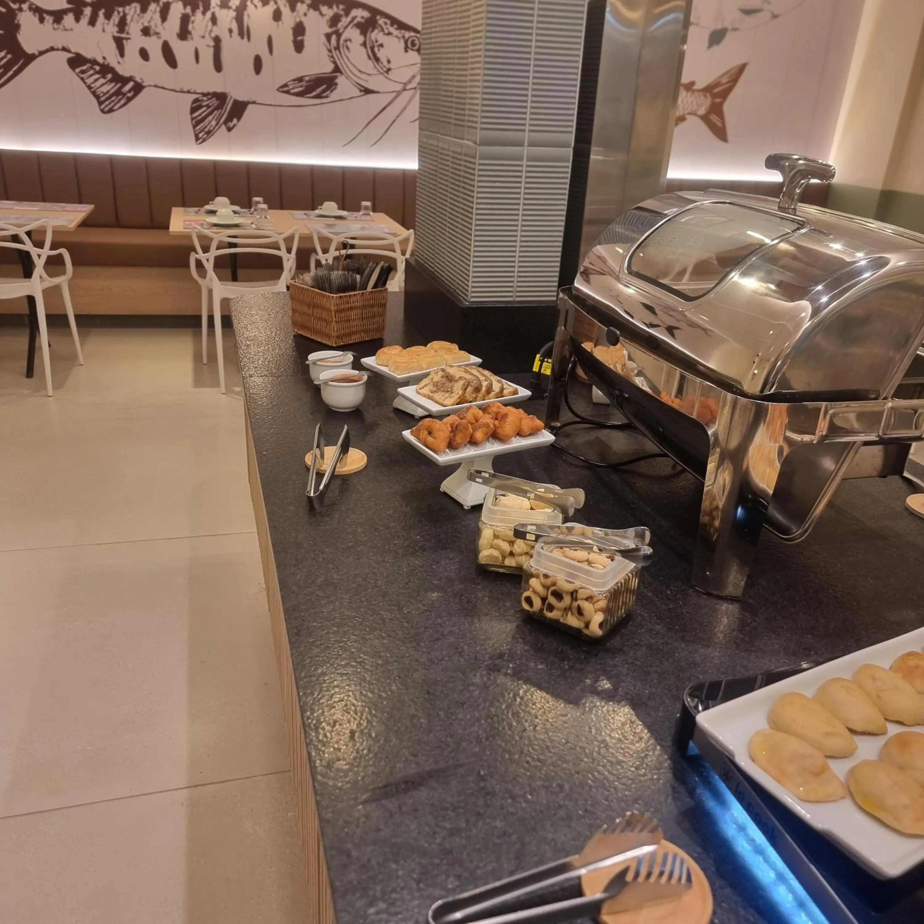 Breakfast in Hotel Refugio