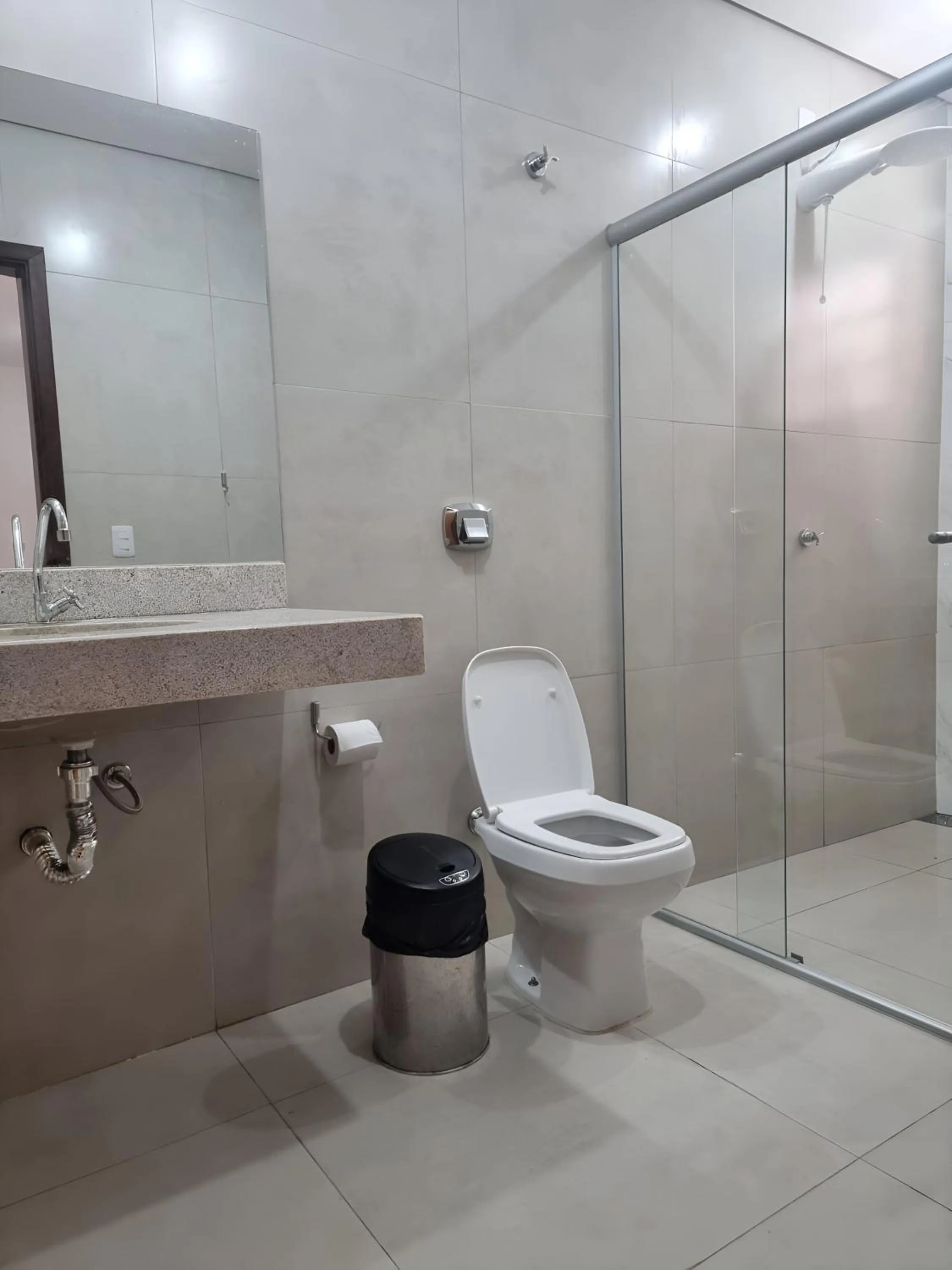 Bathroom in Hotel Refugio