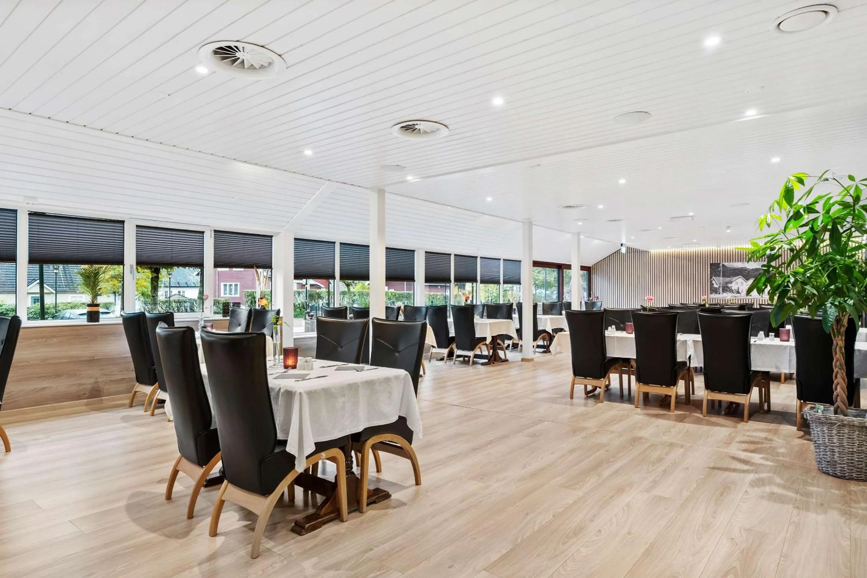 Restaurant/places to eat in Best Western Laegreid Hotell