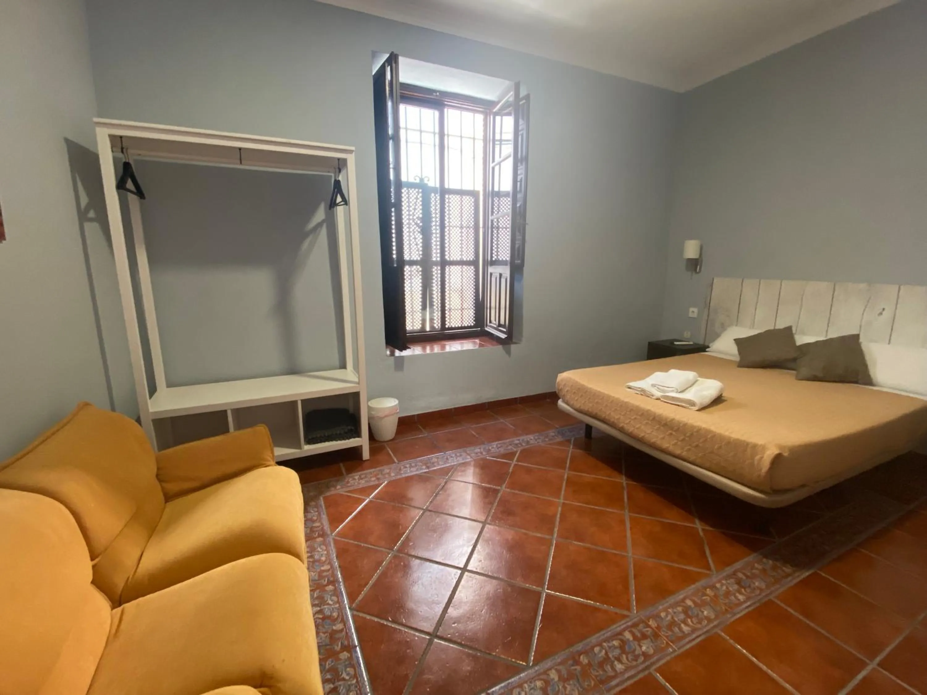 Bed in Patio de la Plateria