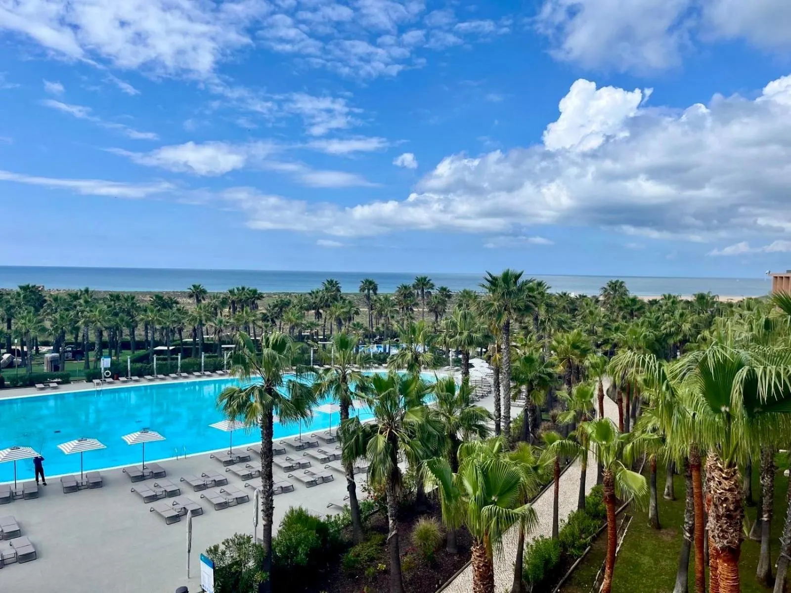 Swimming pool in VidaMar Resort Hotel Algarve