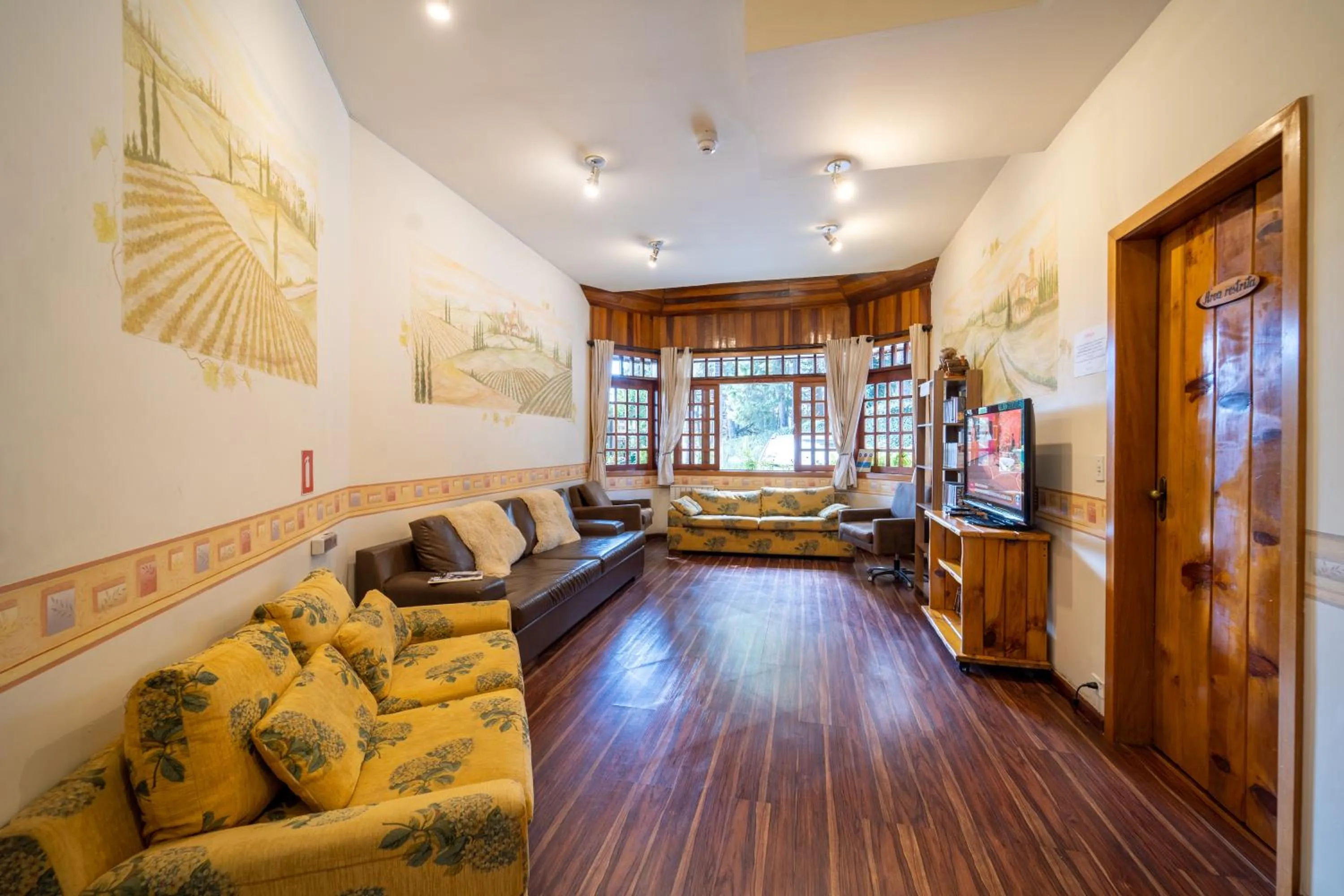 Property building in Pousada La Toscana Campos do Jordão