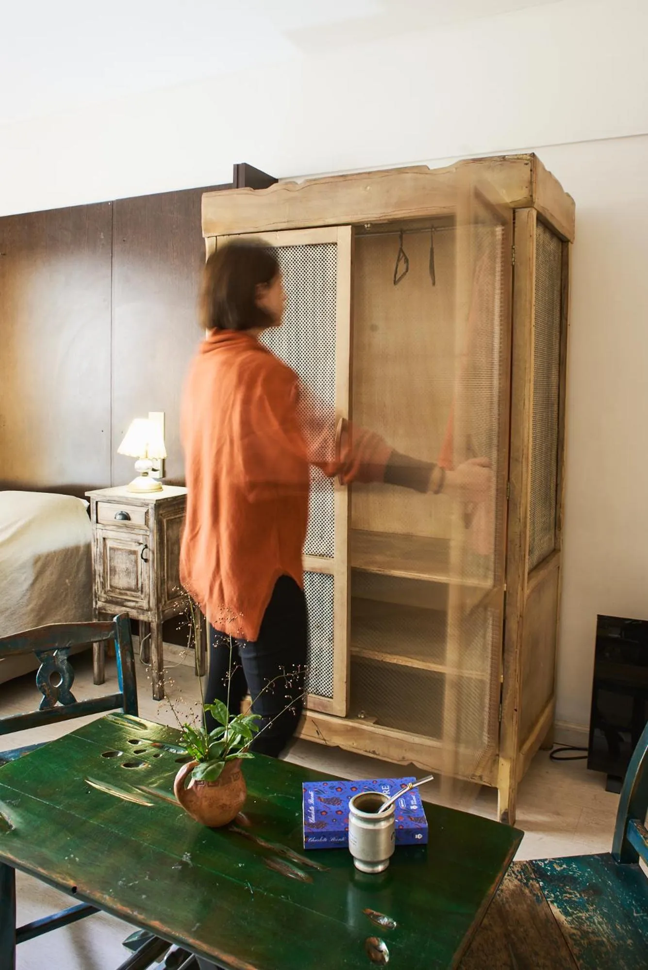 wardrobe in Miliño Apart Hotel