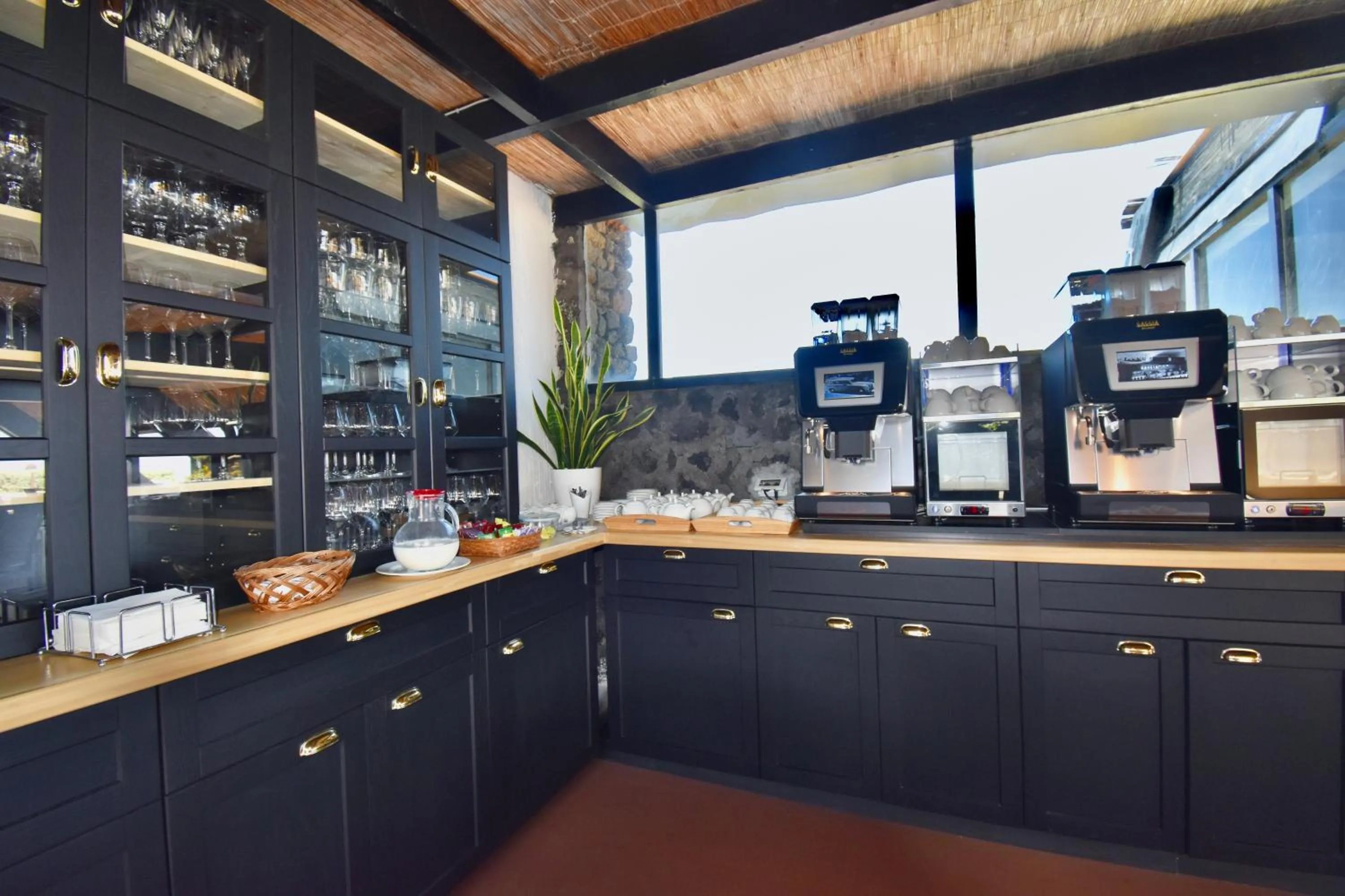 Coffee/tea facilities in Cossyra Hotel