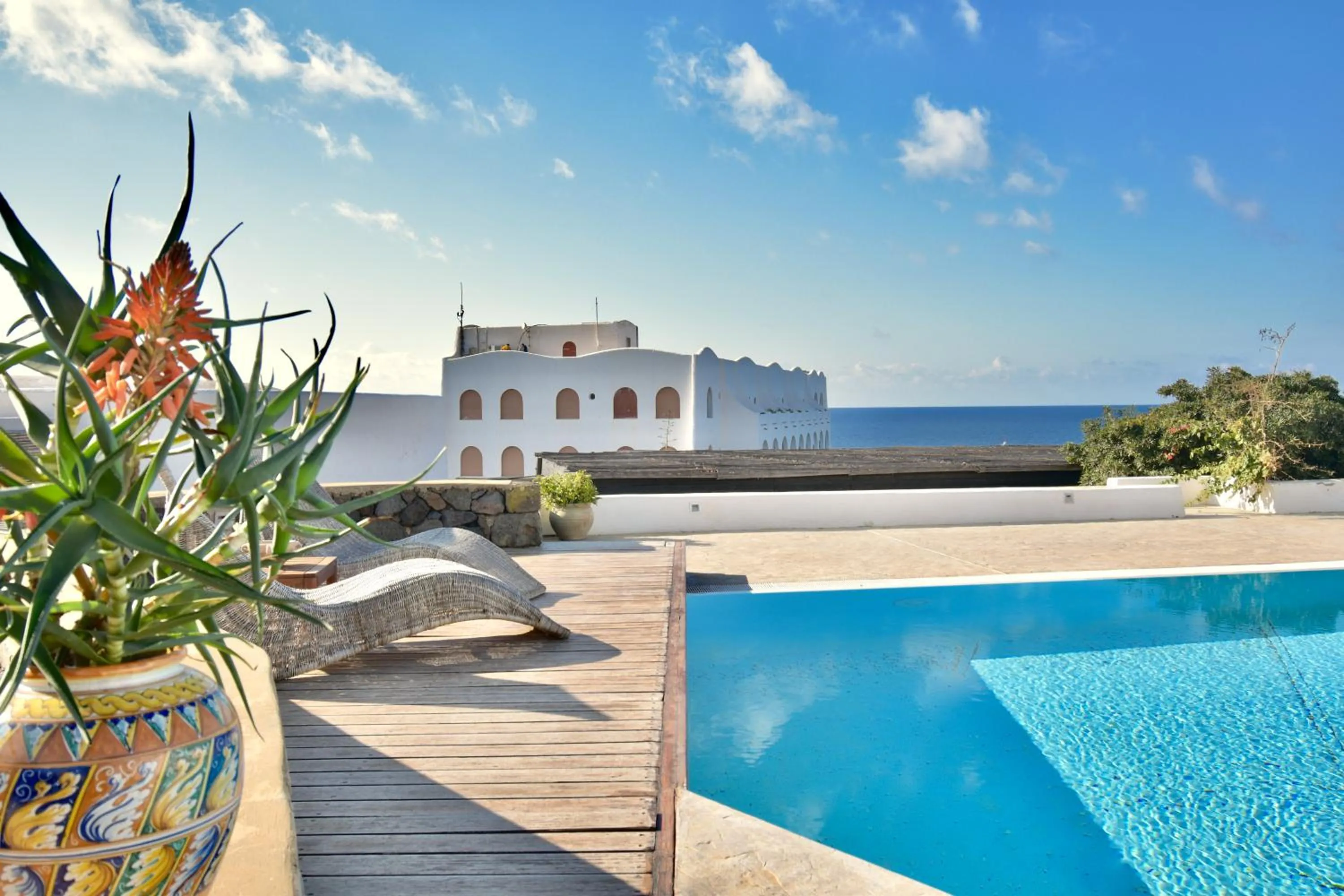 Swimming pool in Cossyra Hotel