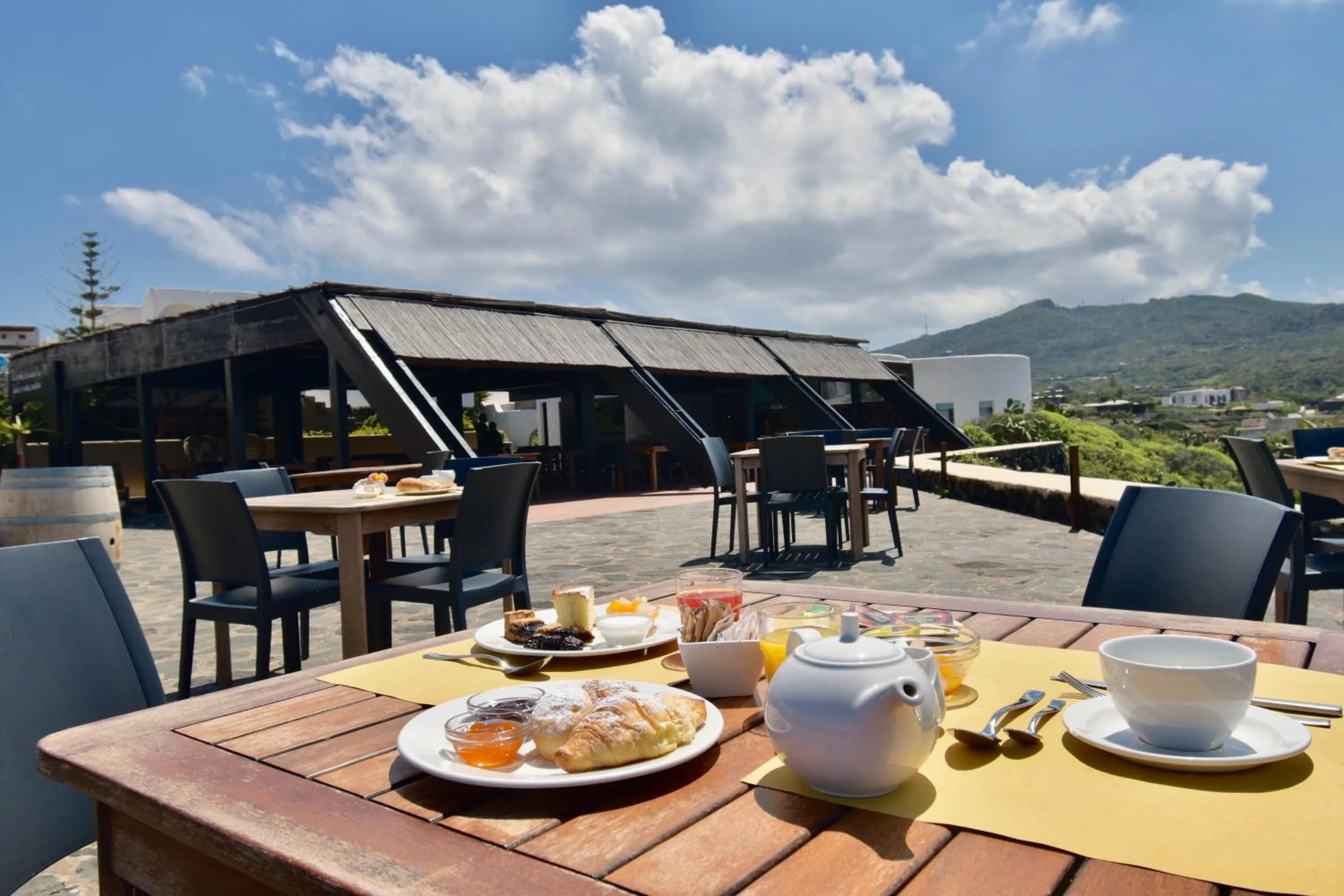 Breakfast in Cossyra Hotel