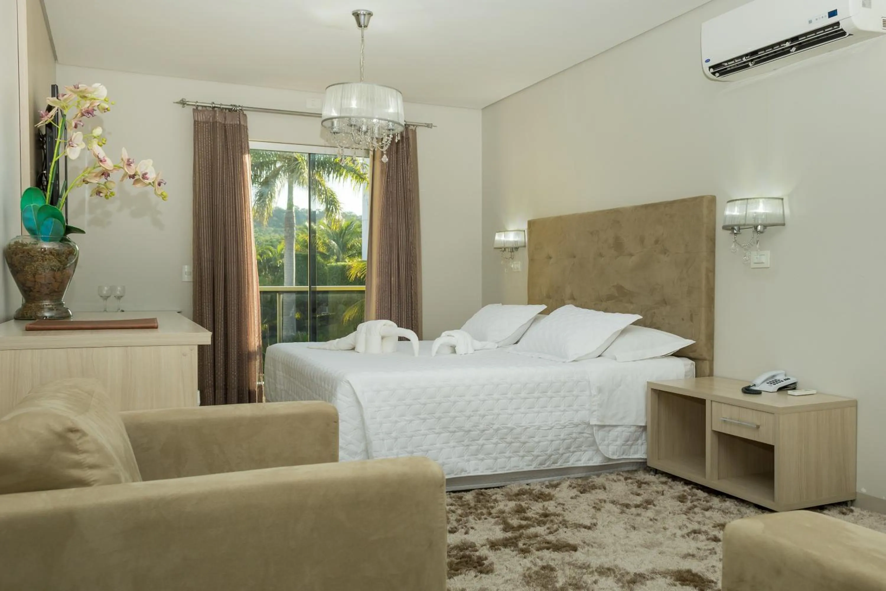 Photo of the whole room, Bed in Marruá Hotel