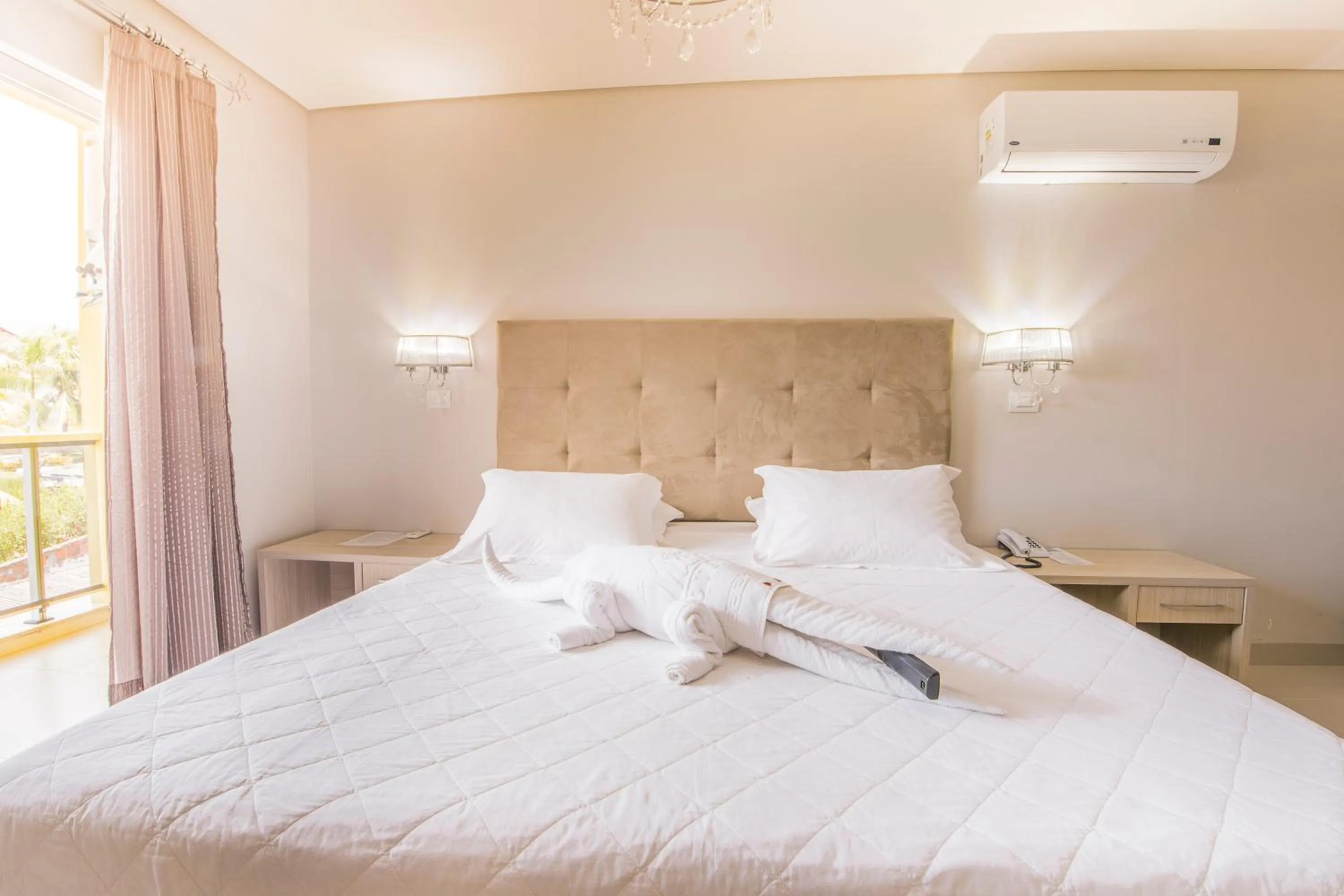 Photo of the whole room, Bed in Marruá Hotel