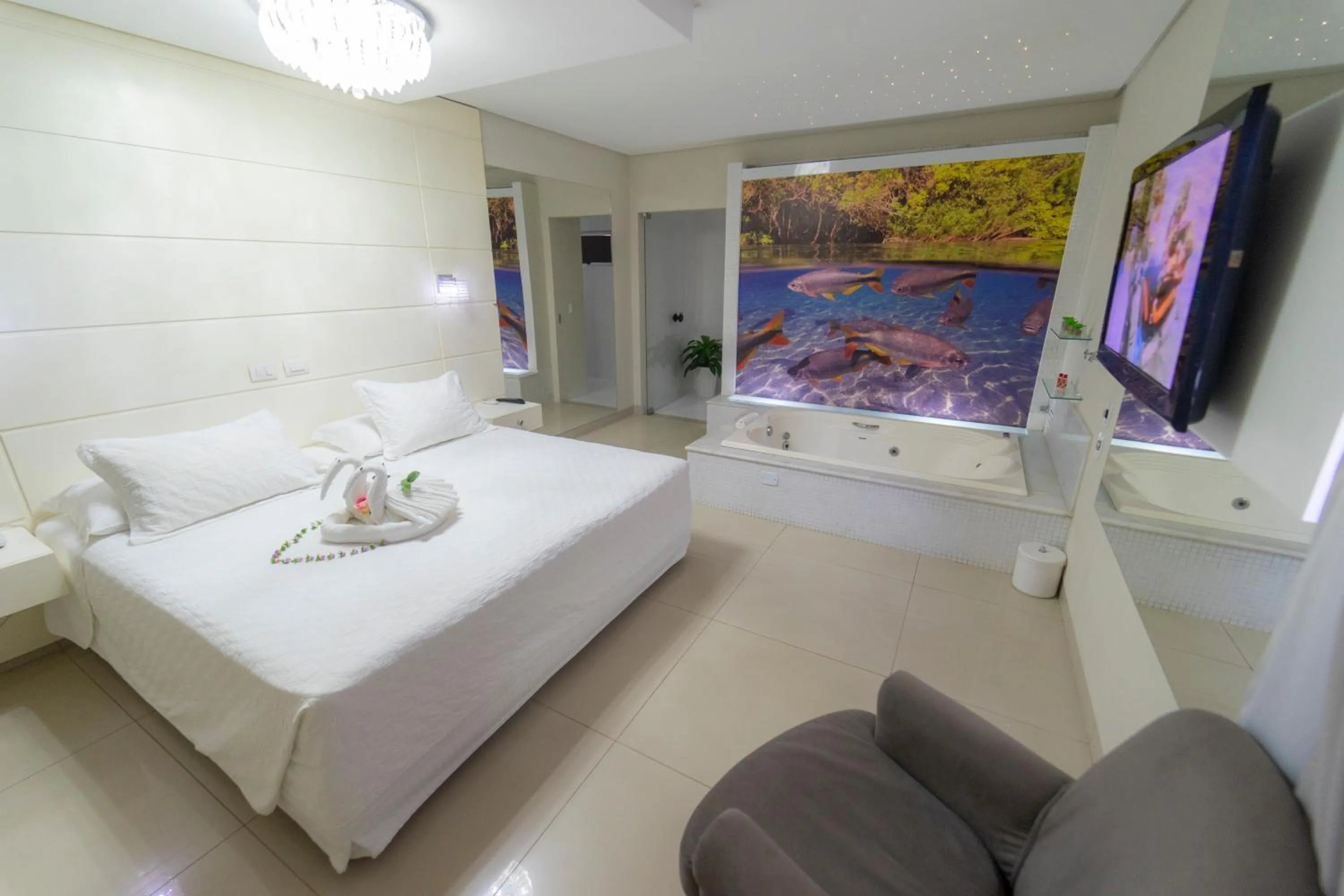 Photo of the whole room, Bed in Marruá Hotel