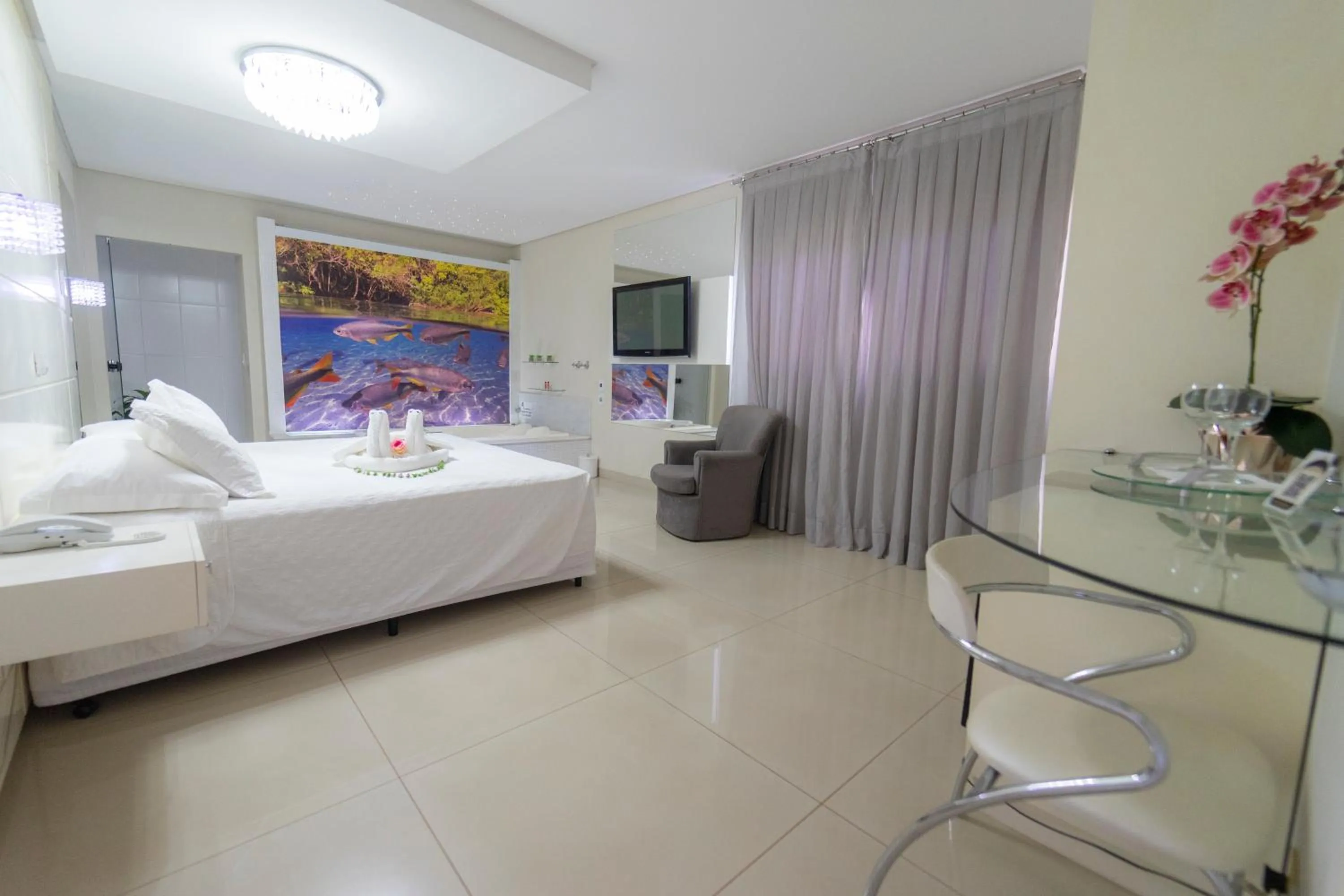 Photo of the whole room, Bed in Marruá Hotel