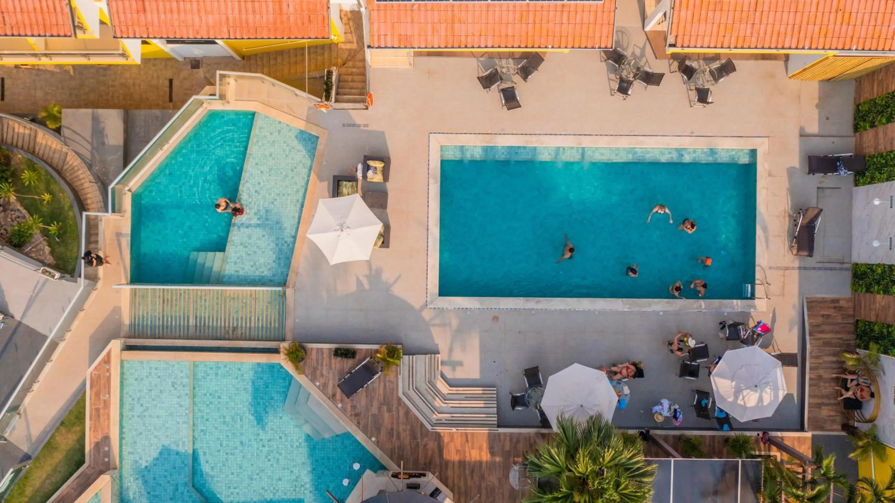 Swimming pool in Marruá Hotel