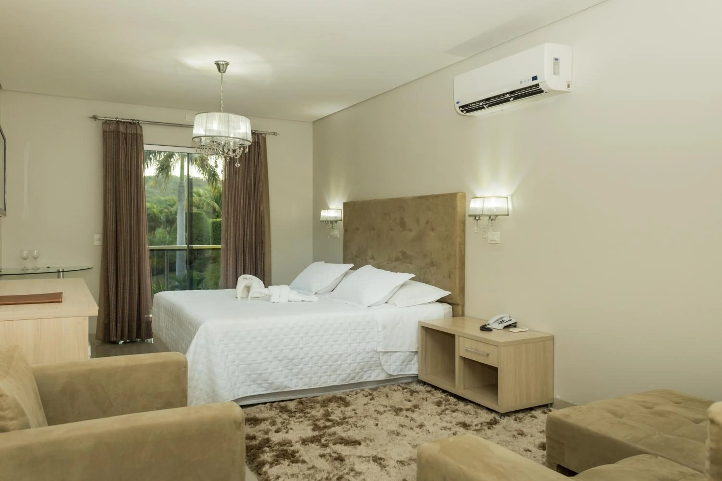 Photo of the whole room, Bed in Marruá Hotel