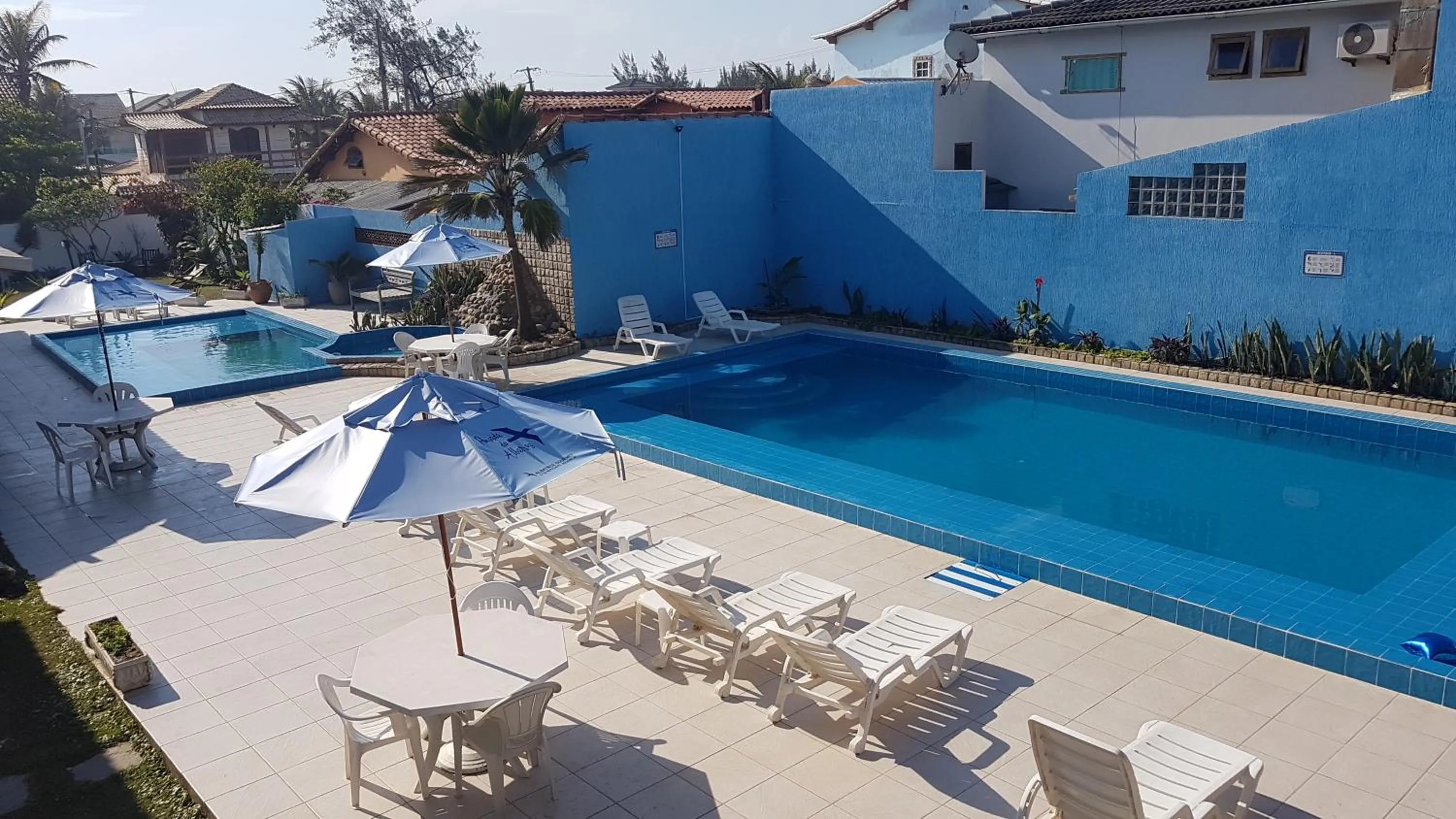 Pool view in Pousada do Albatroz