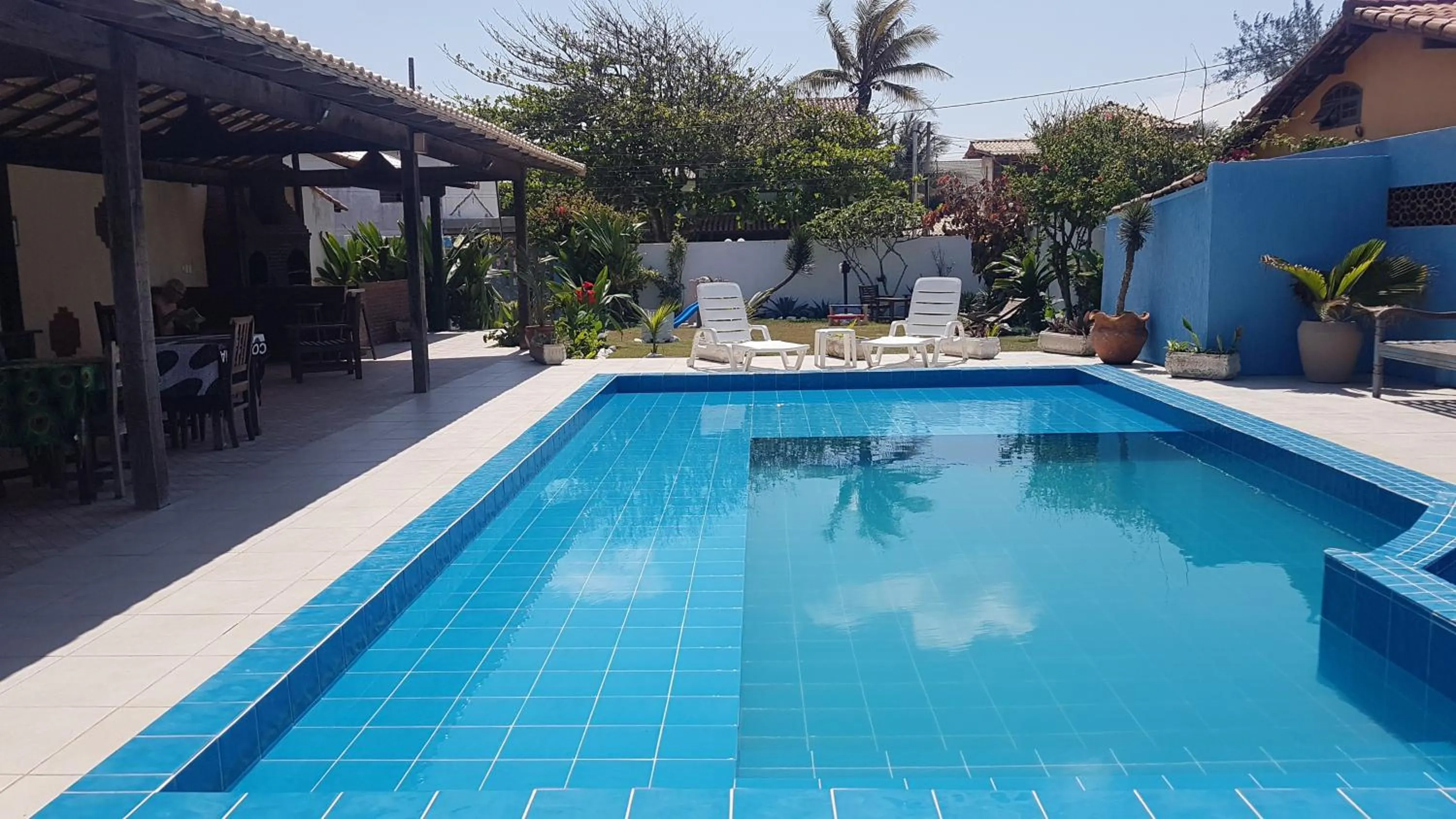 Swimming pool in Pousada do Albatroz