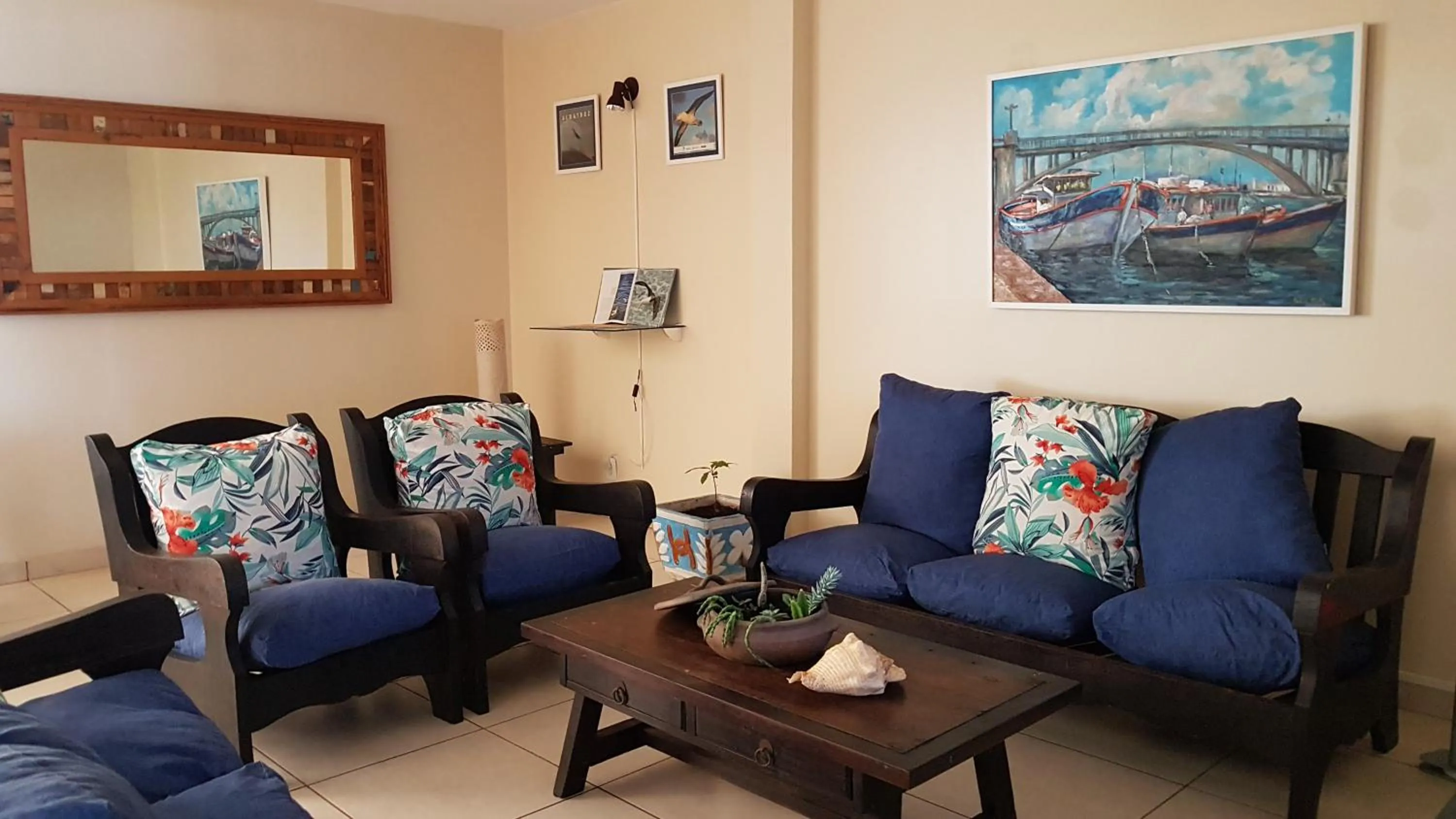 TV and multimedia in Pousada do Albatroz