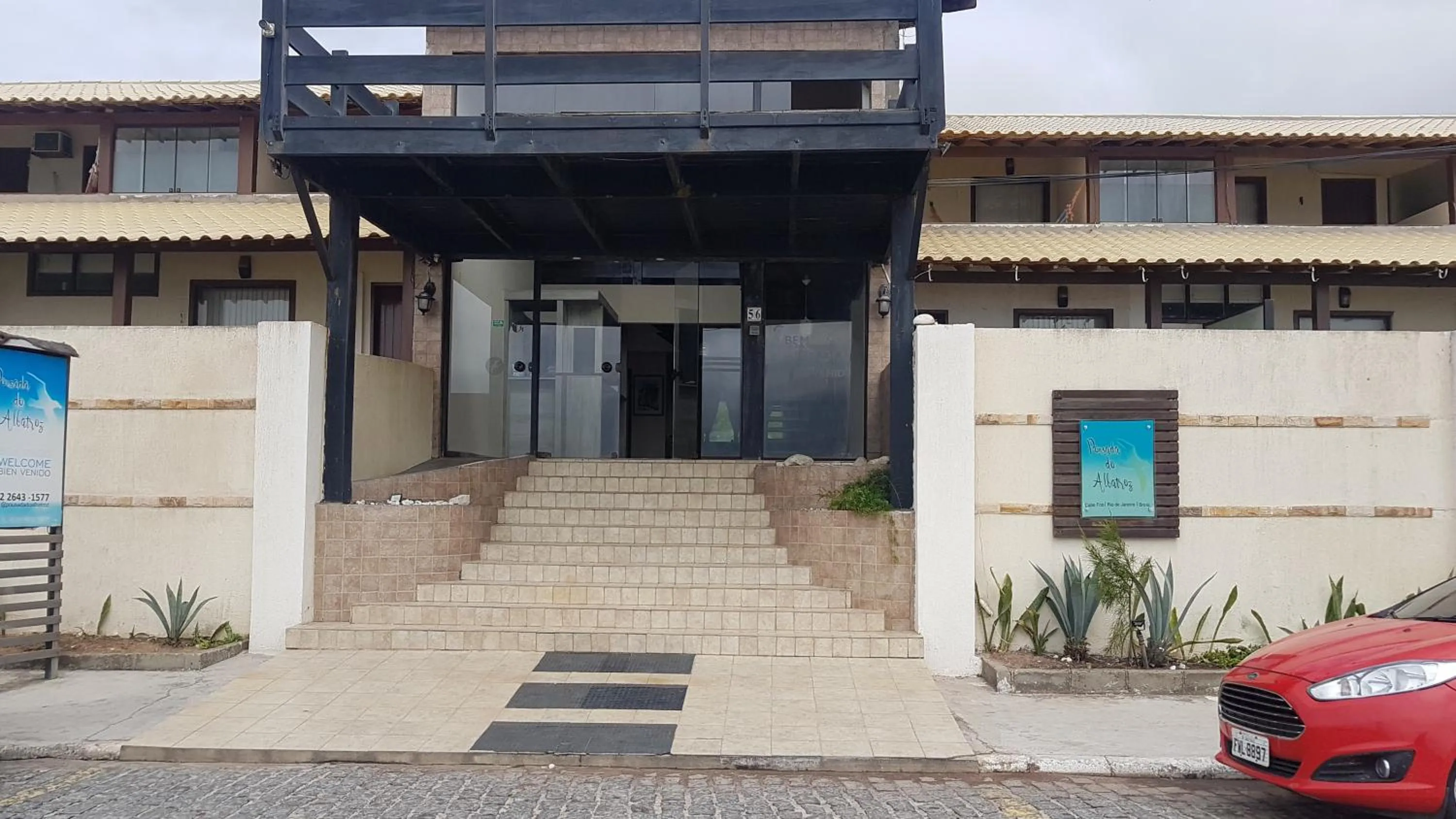 Property building in Pousada do Albatroz