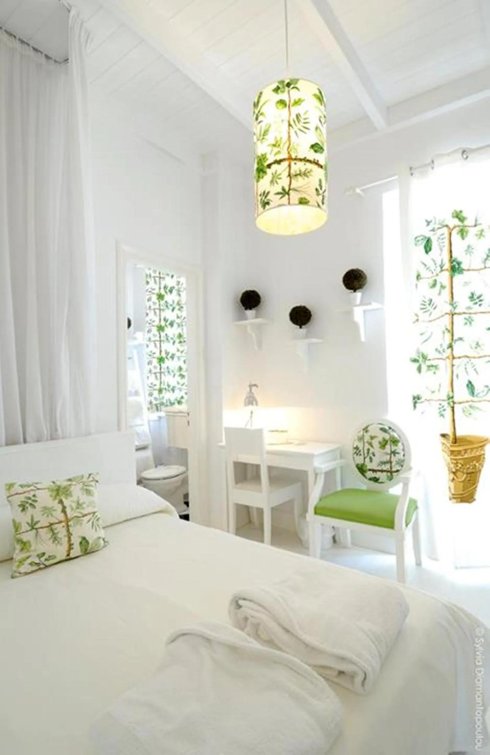 Bed in Perantzada Hotel 1811