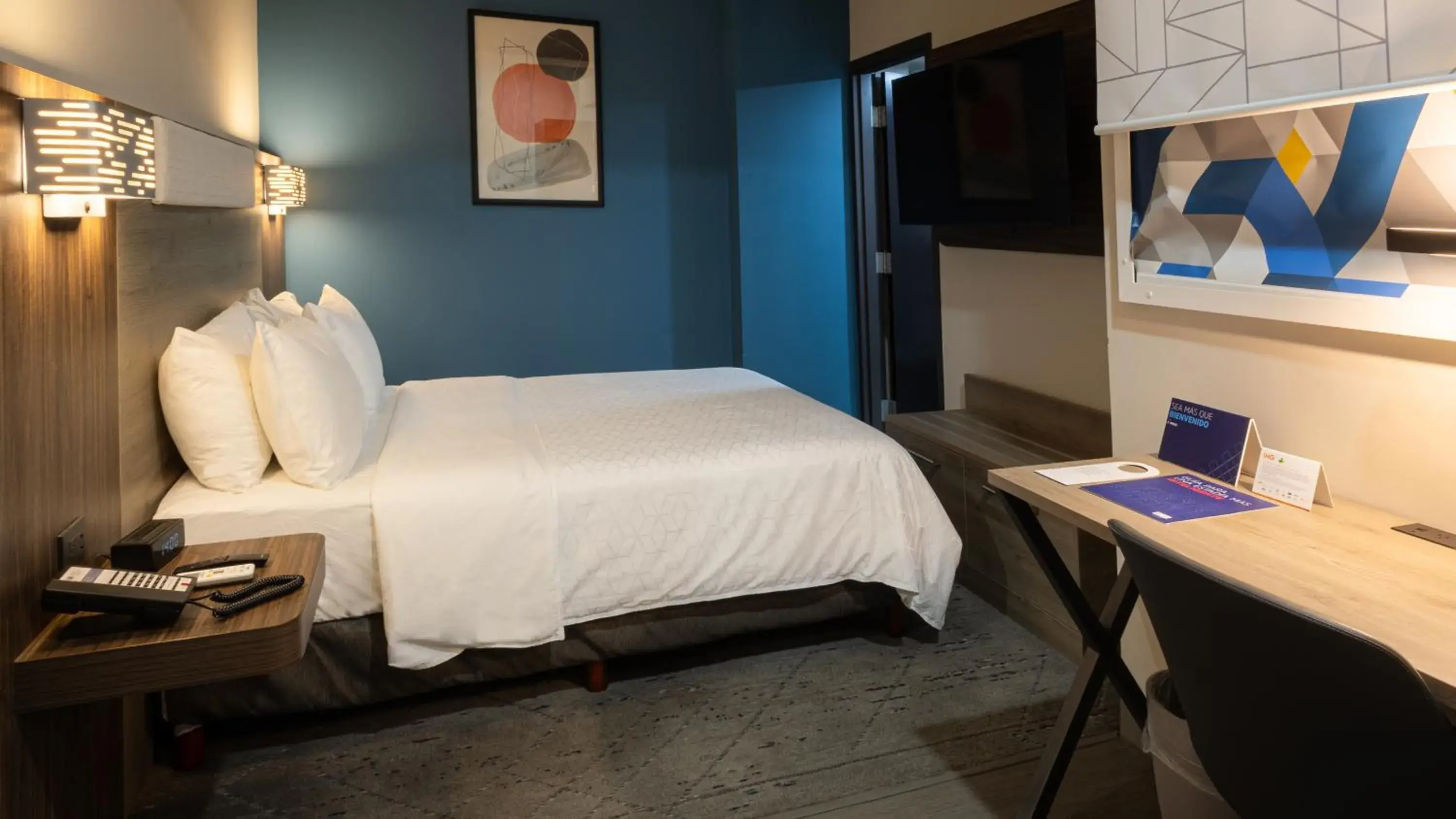 Standard Double Room in Holiday Inn Express Morelia Centro Historico Standard Double Room in Holiday Inn Express Morelia Centro Historico