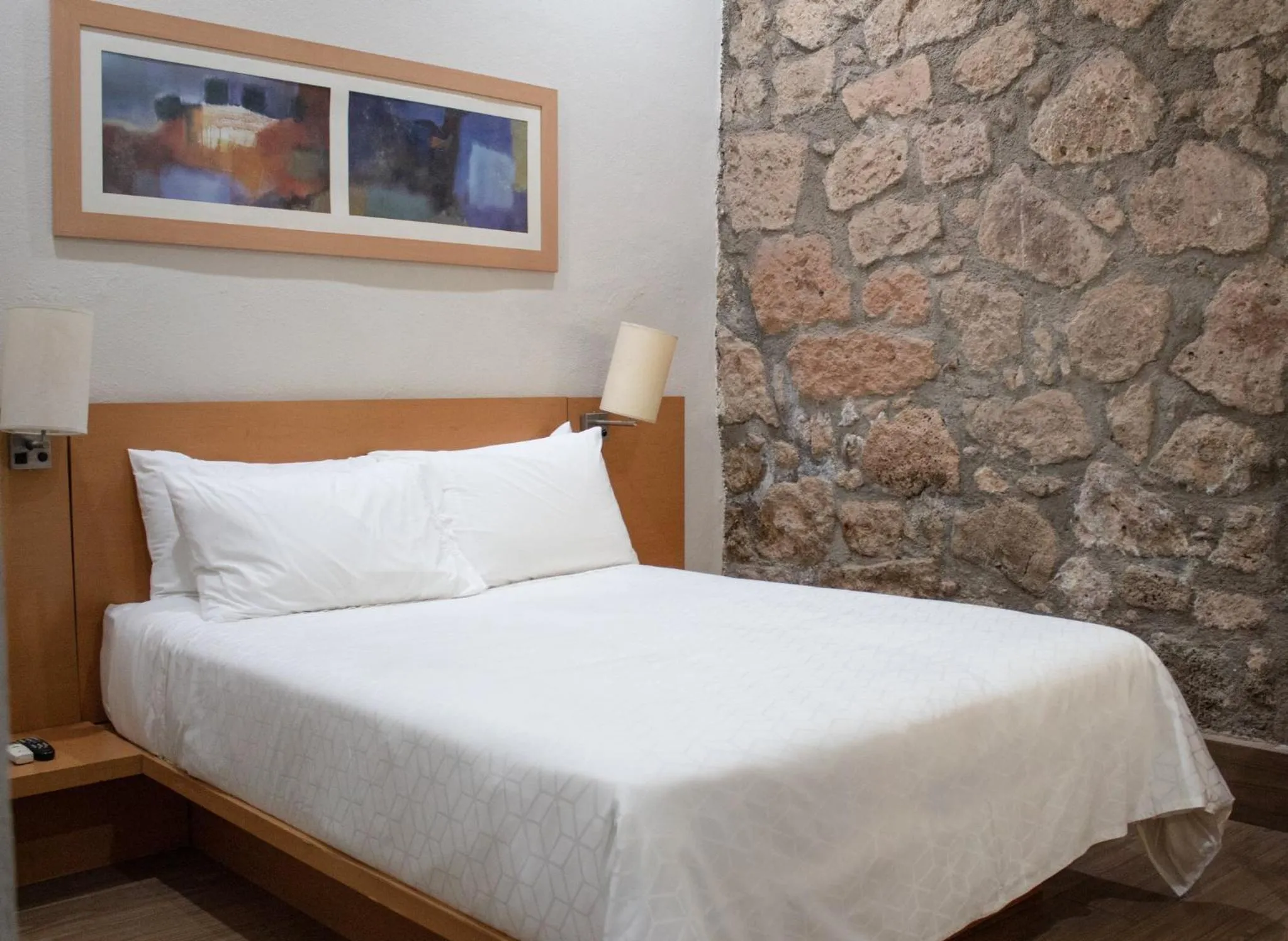 Photo of the whole room, Bed in Holiday Inn Express Morelia Centro Historico