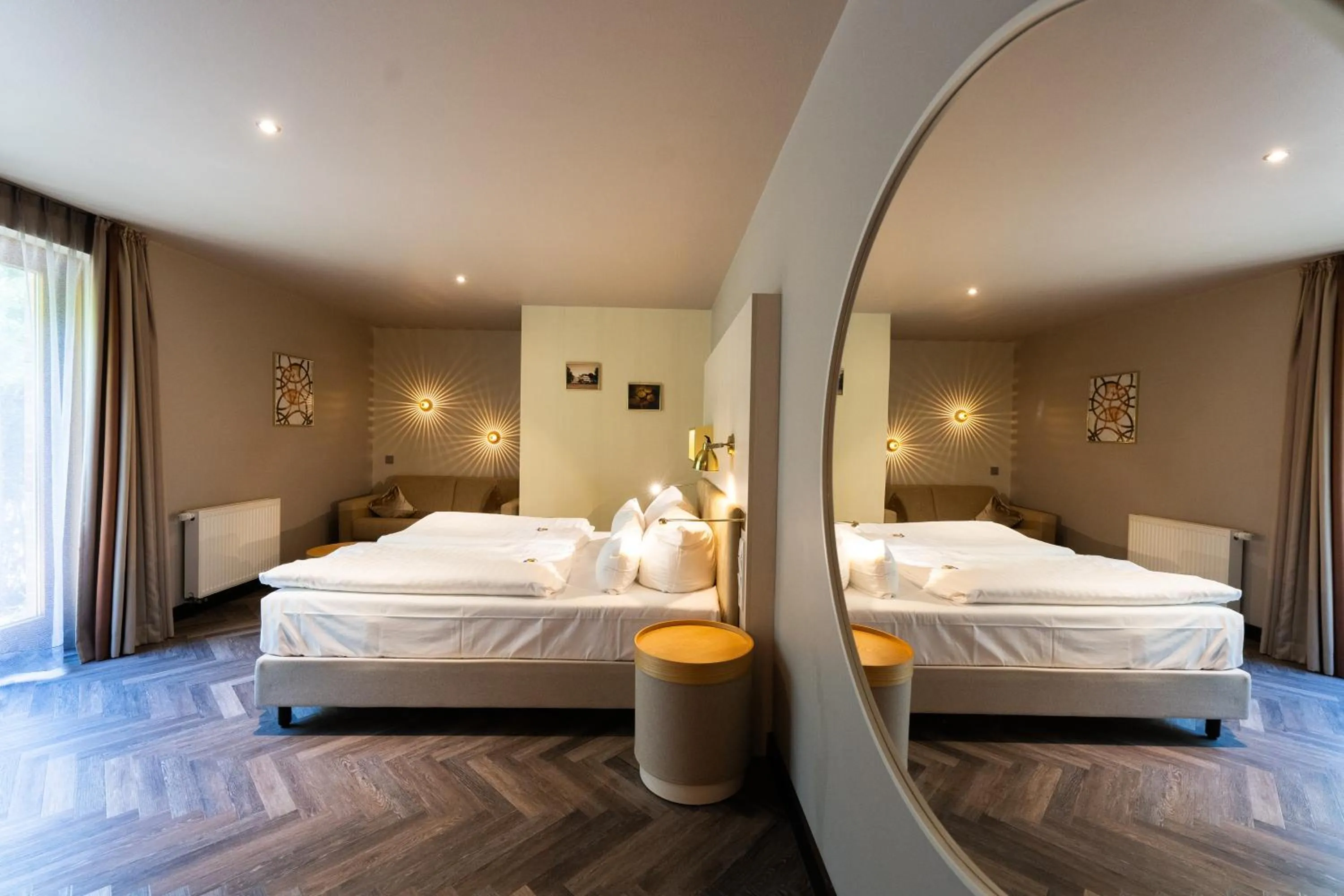 Photo of the whole room, Bed in Hotel Zum Zollhaus