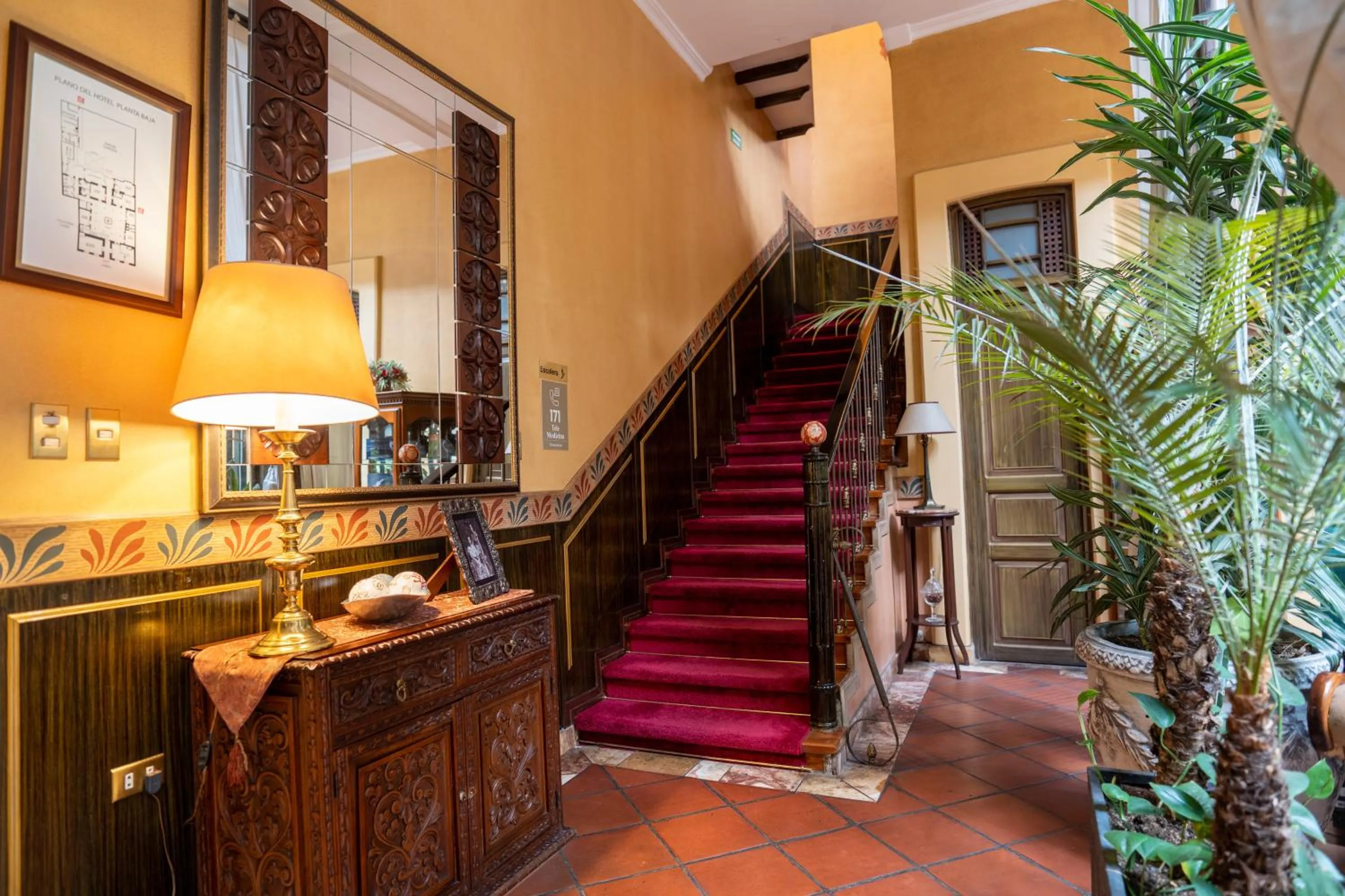 Property building in Mansion Alcazar