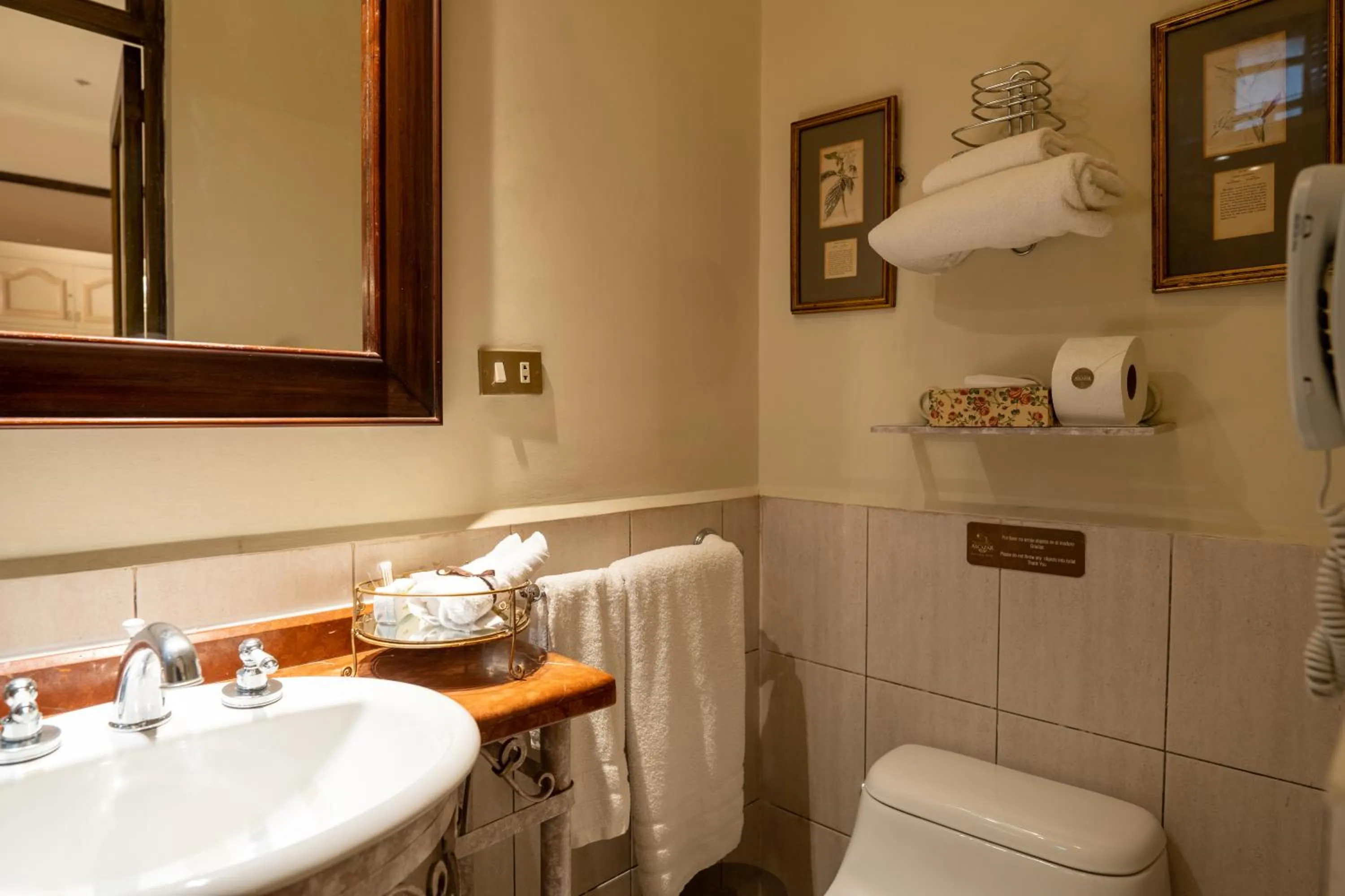 Bathroom in Mansion Alcazar