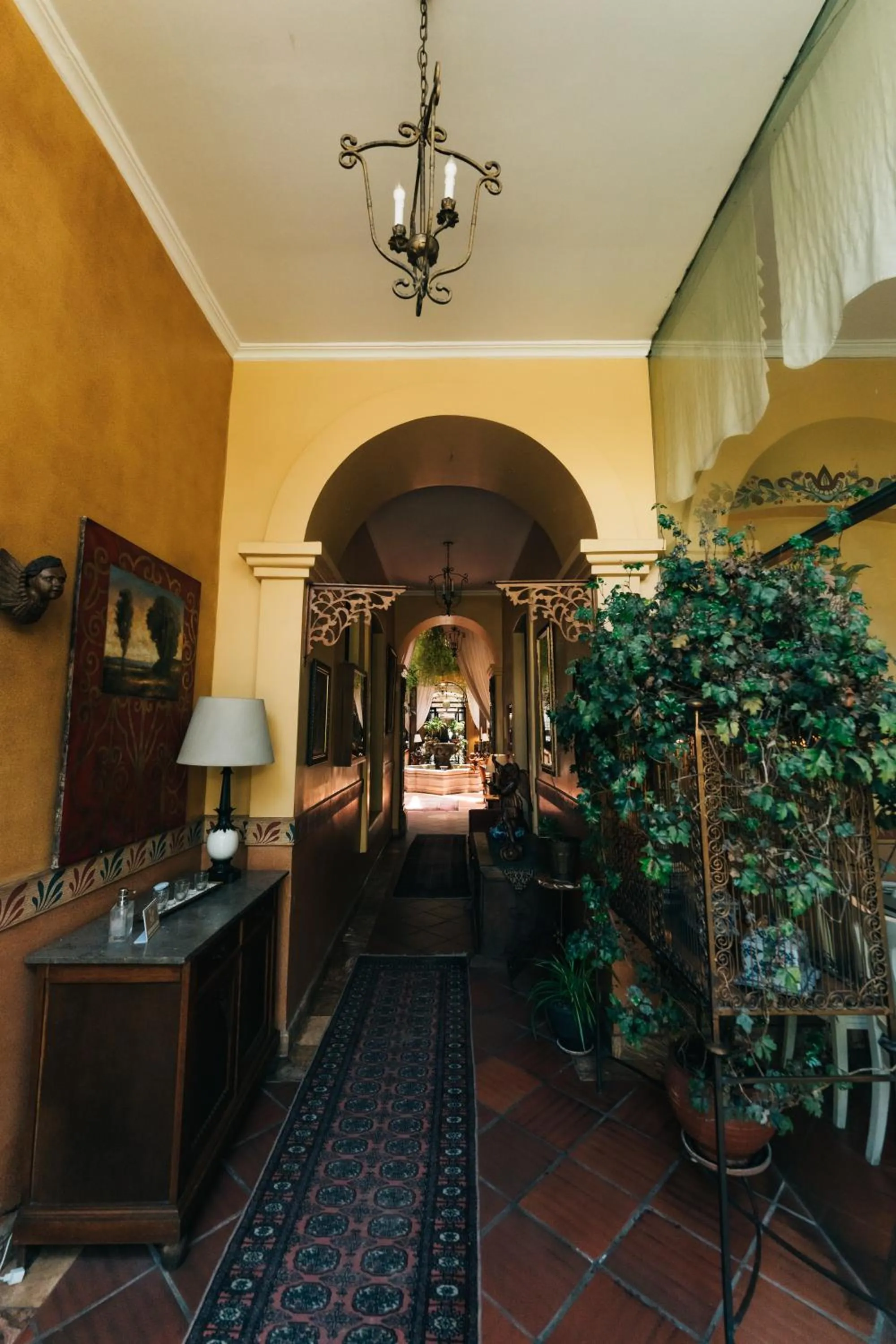 Property building in Mansion Alcazar