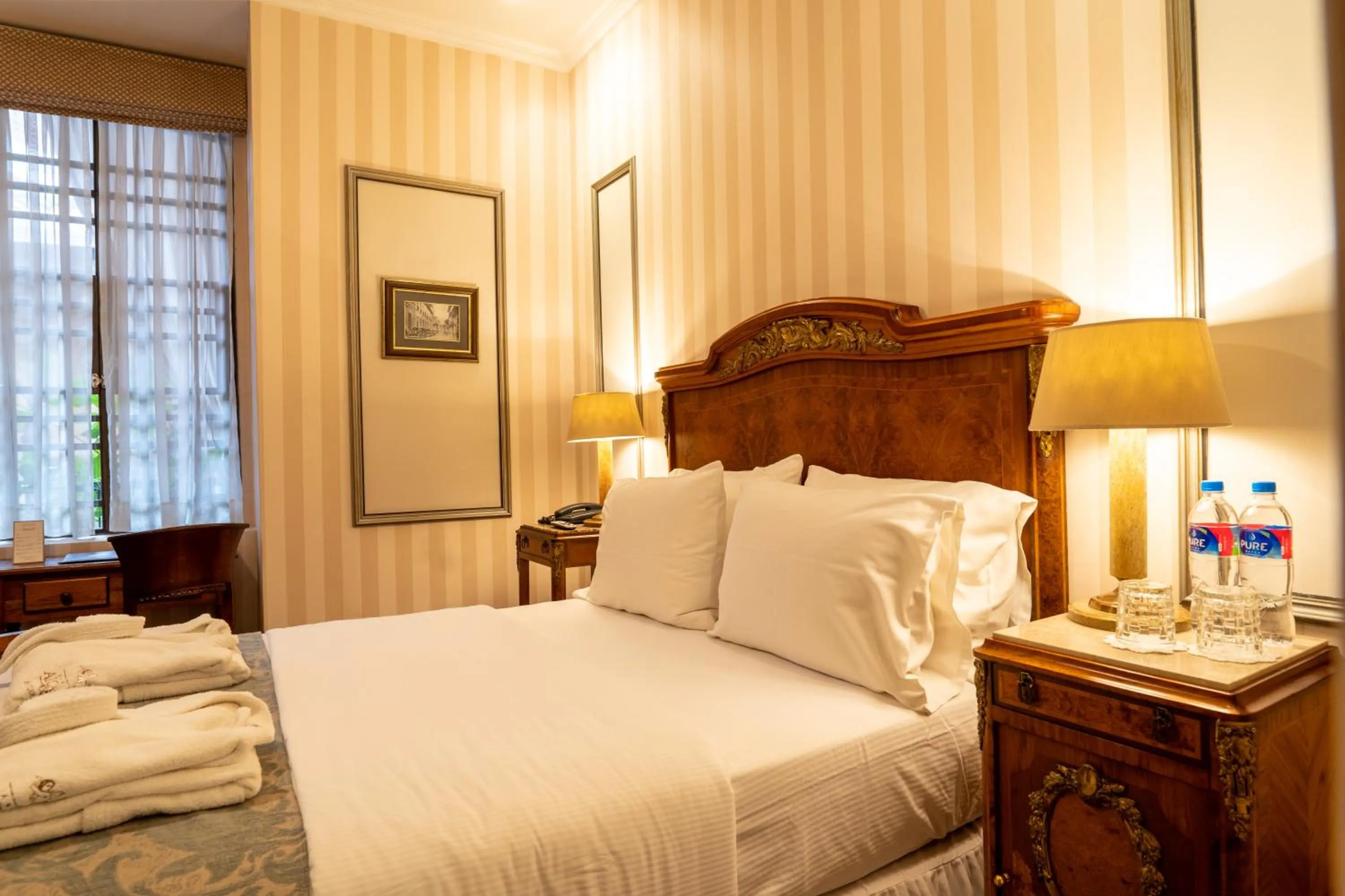 Bed in Mansion Alcazar