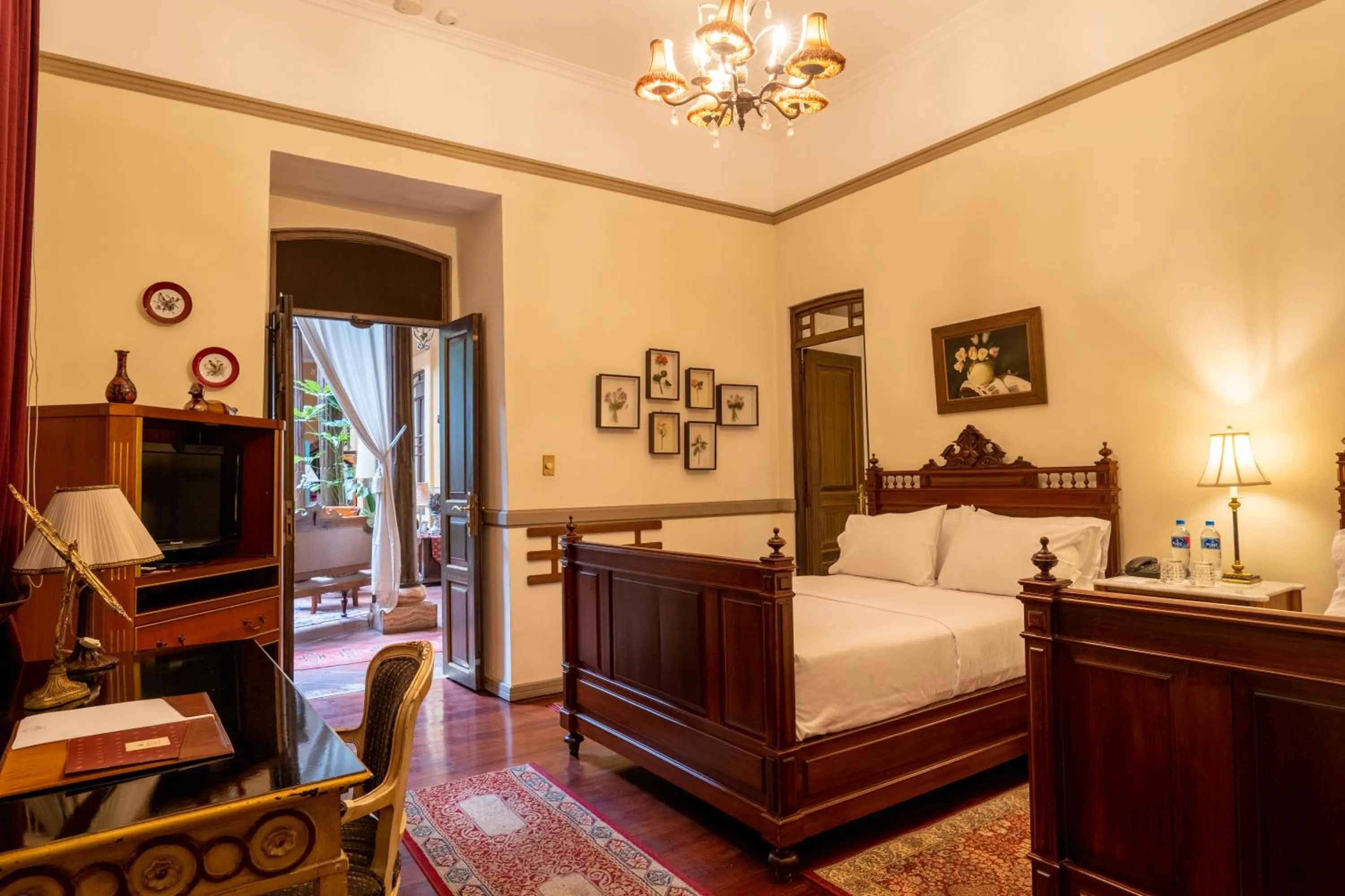 Bed in Mansion Alcazar