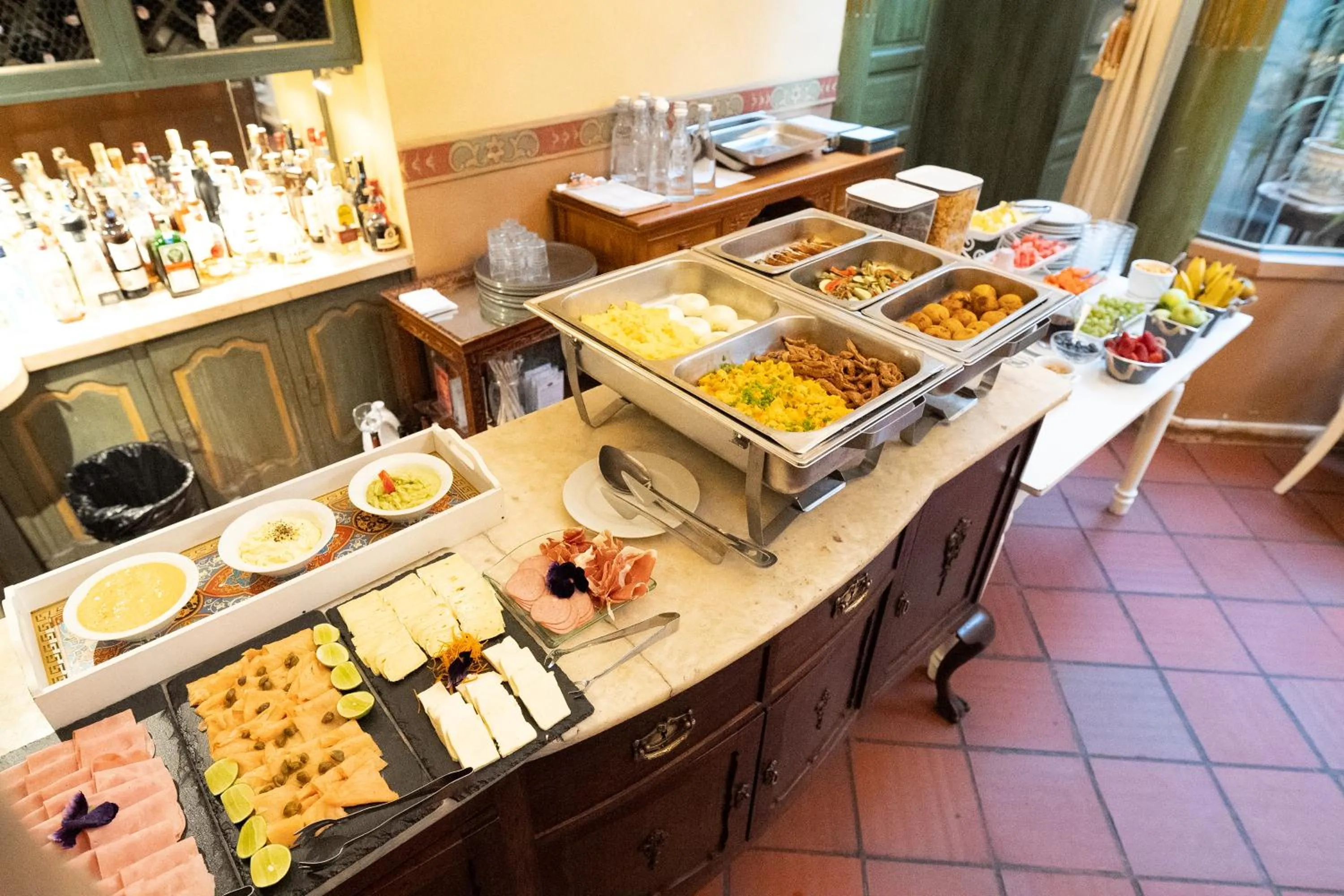 Buffet breakfast in Mansion Alcazar