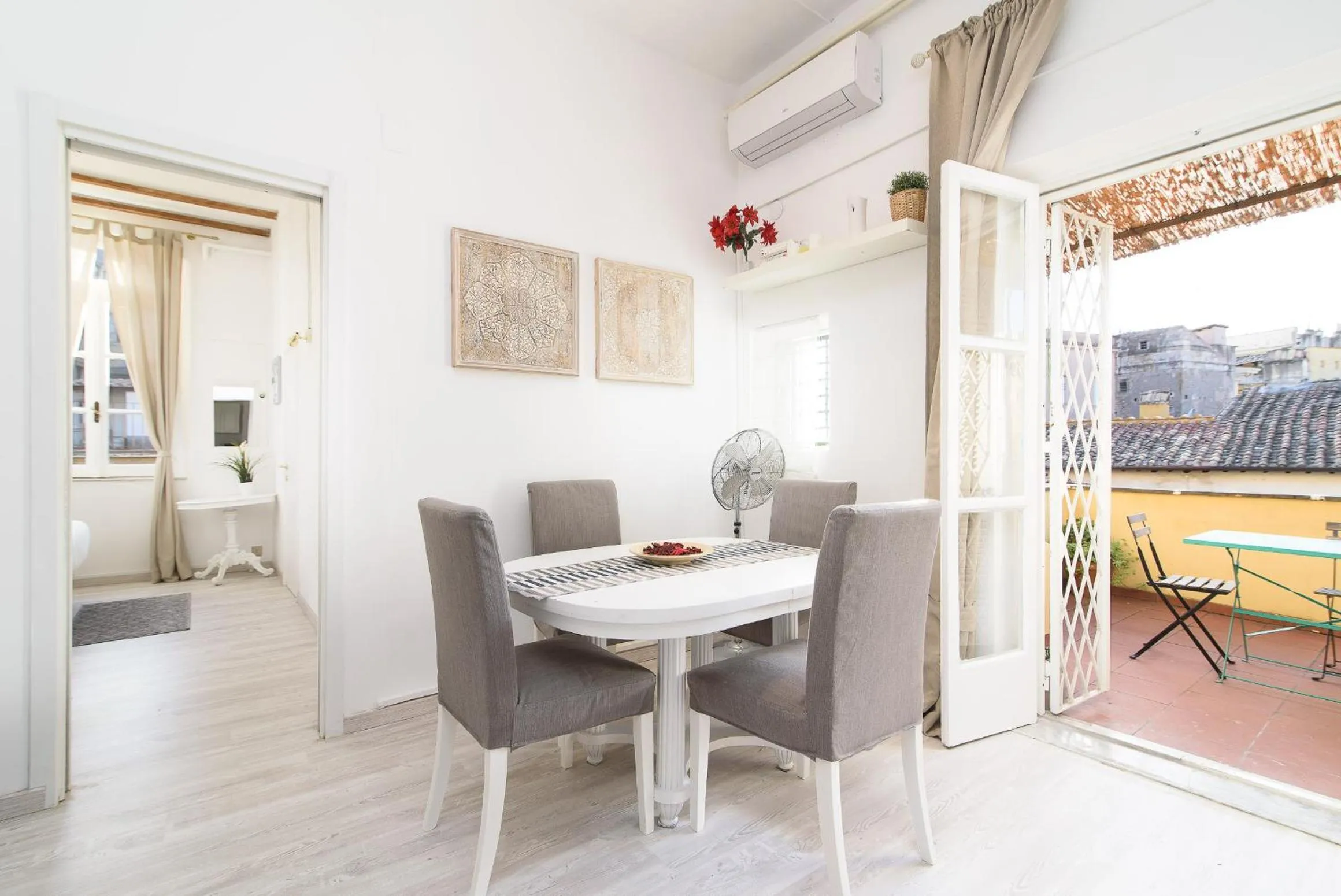 White terrace apartment navona