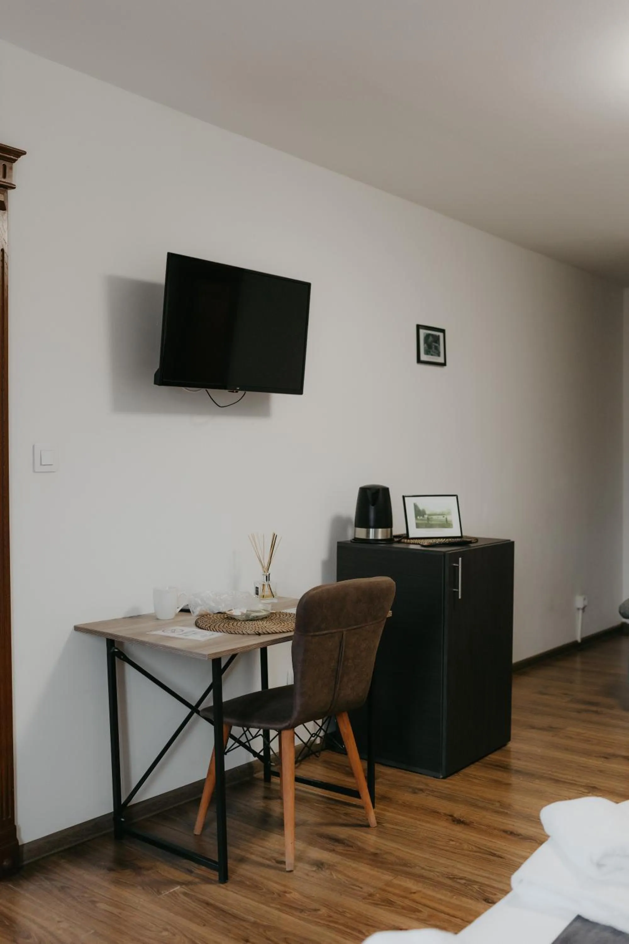 Communal lounge/ TV room in Pensiunea Pictorilor