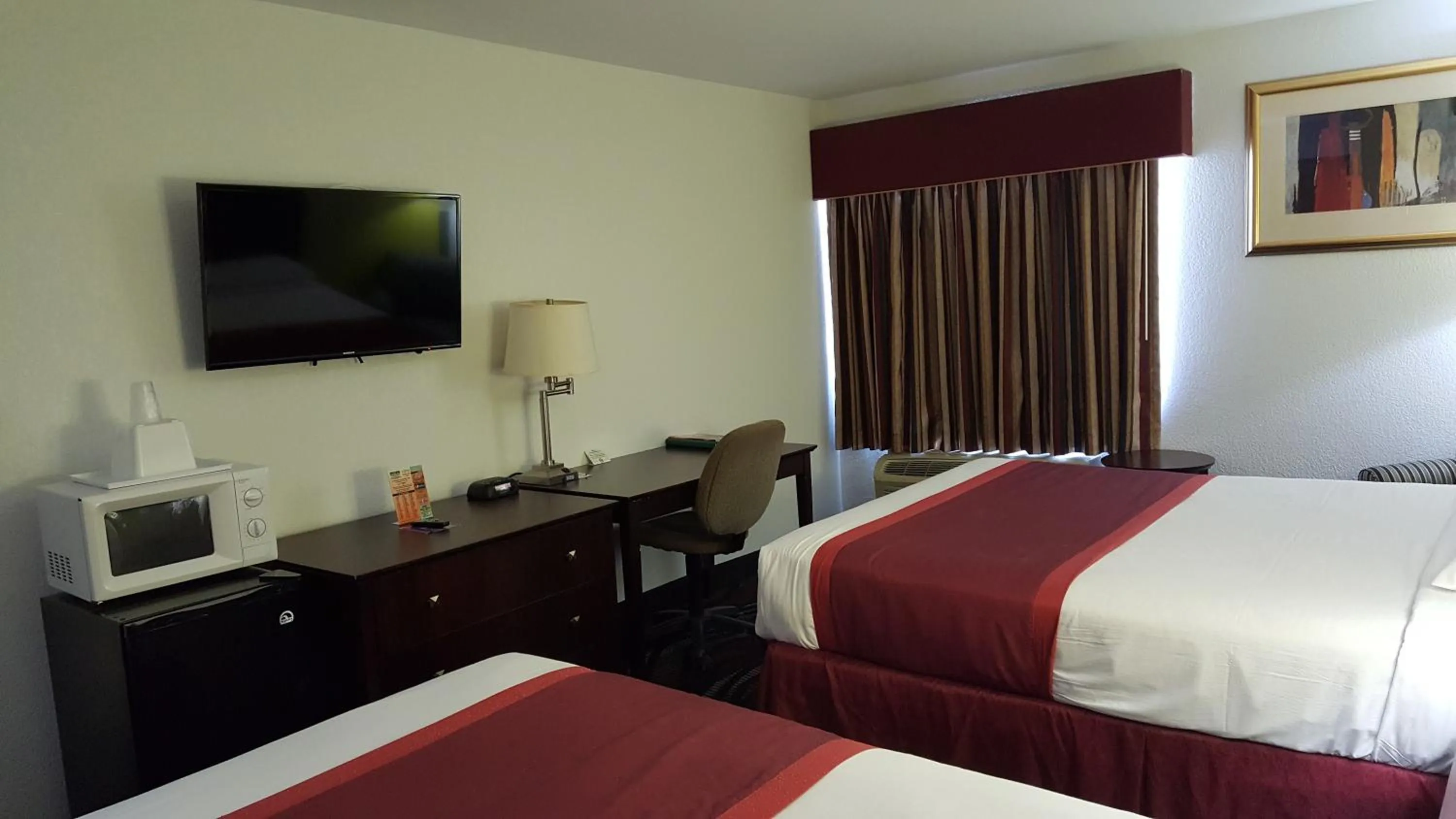 Bedroom, Bed in Horizon Inn