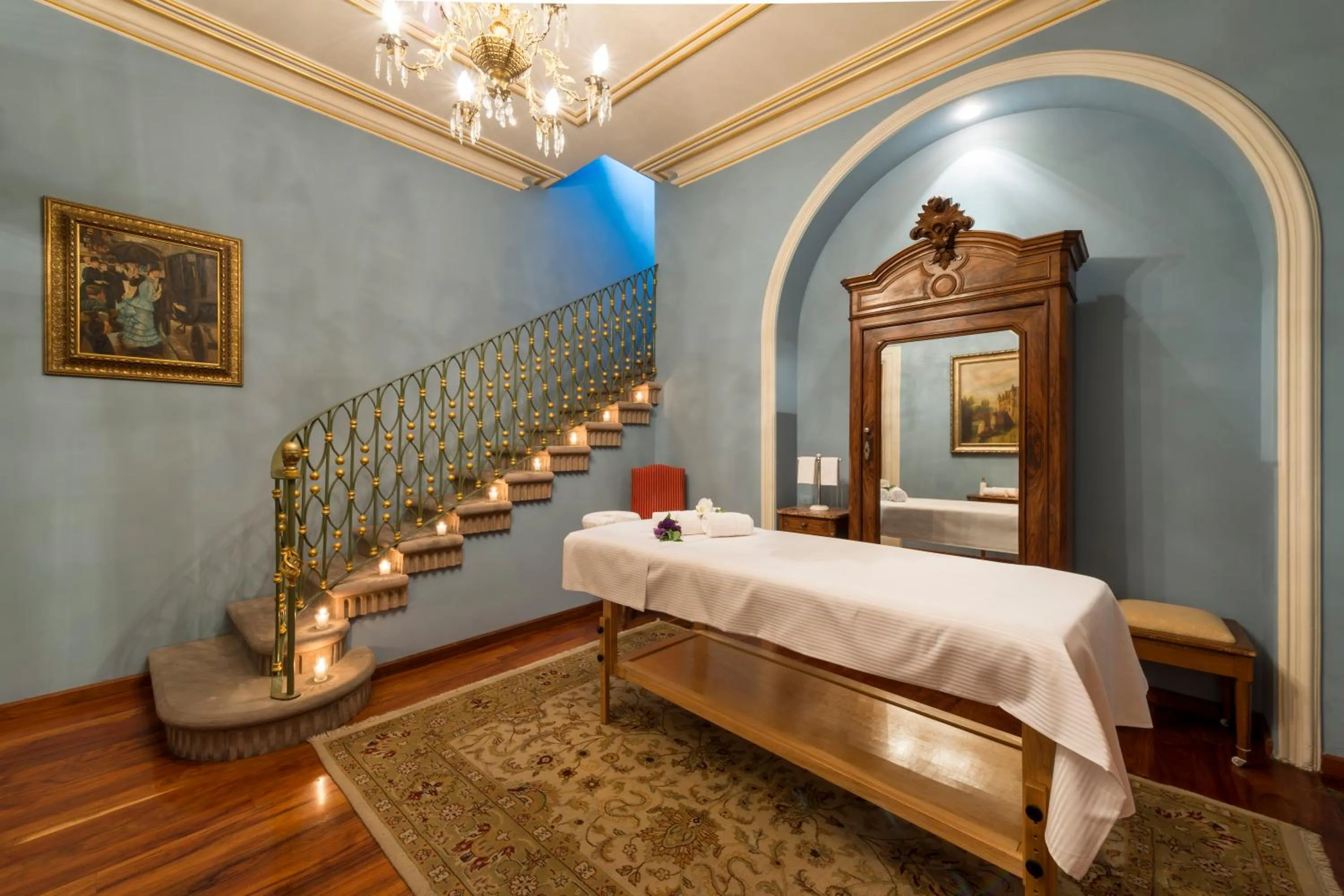 Massage in Hotel Museo Palacio de San Agustin