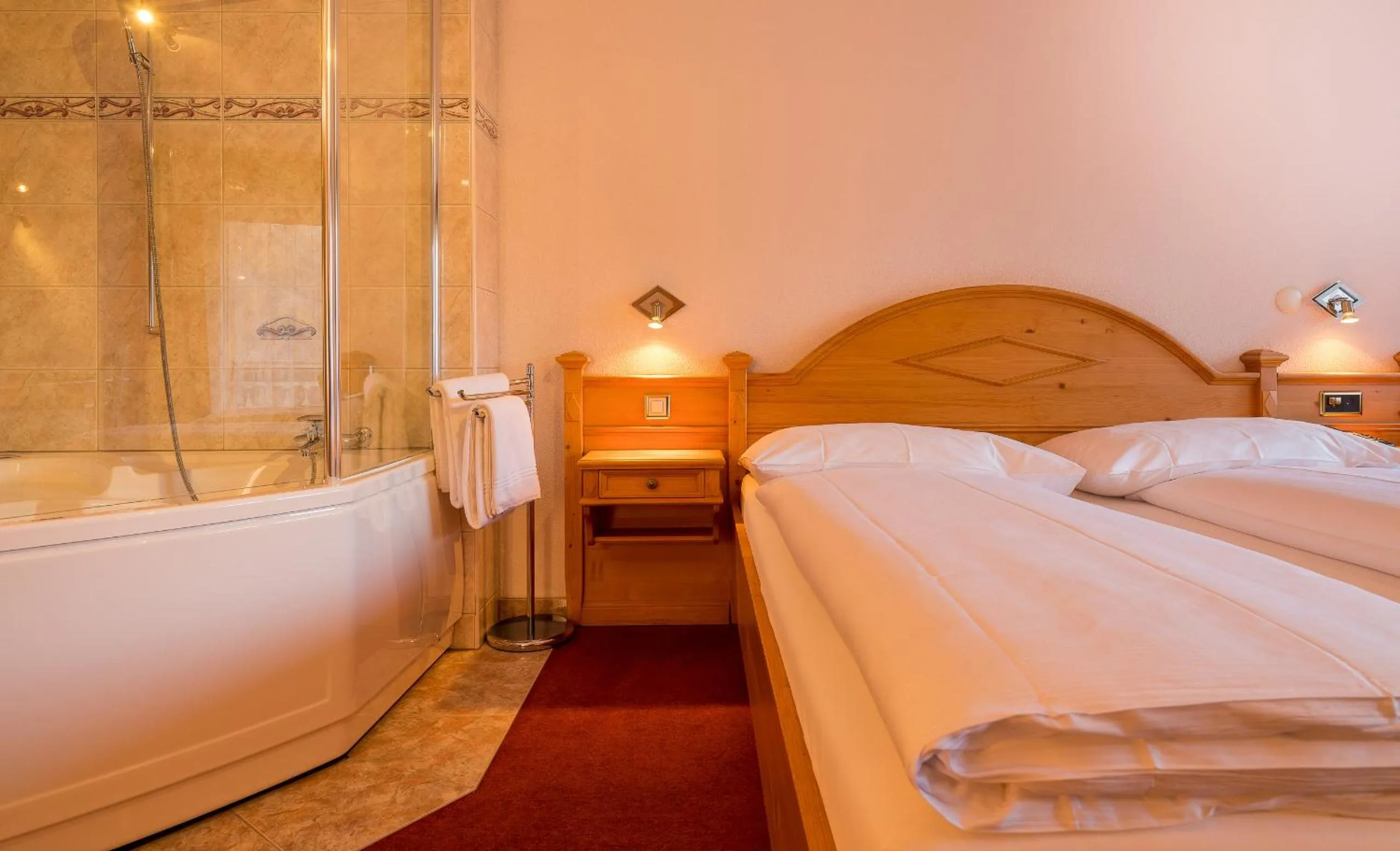 Bedroom, Bed in Walliserhof