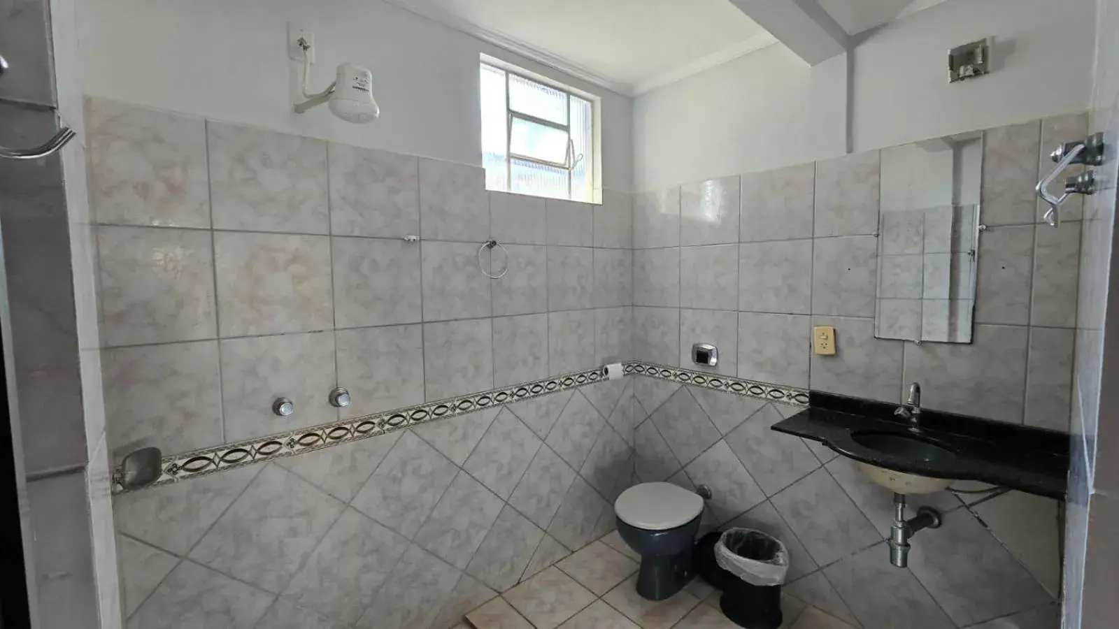 Family Room with Private Bathroom in Hotel Pousada Aeroporto Family Room with Private Bathroom in Hotel Pousada Aeroporto