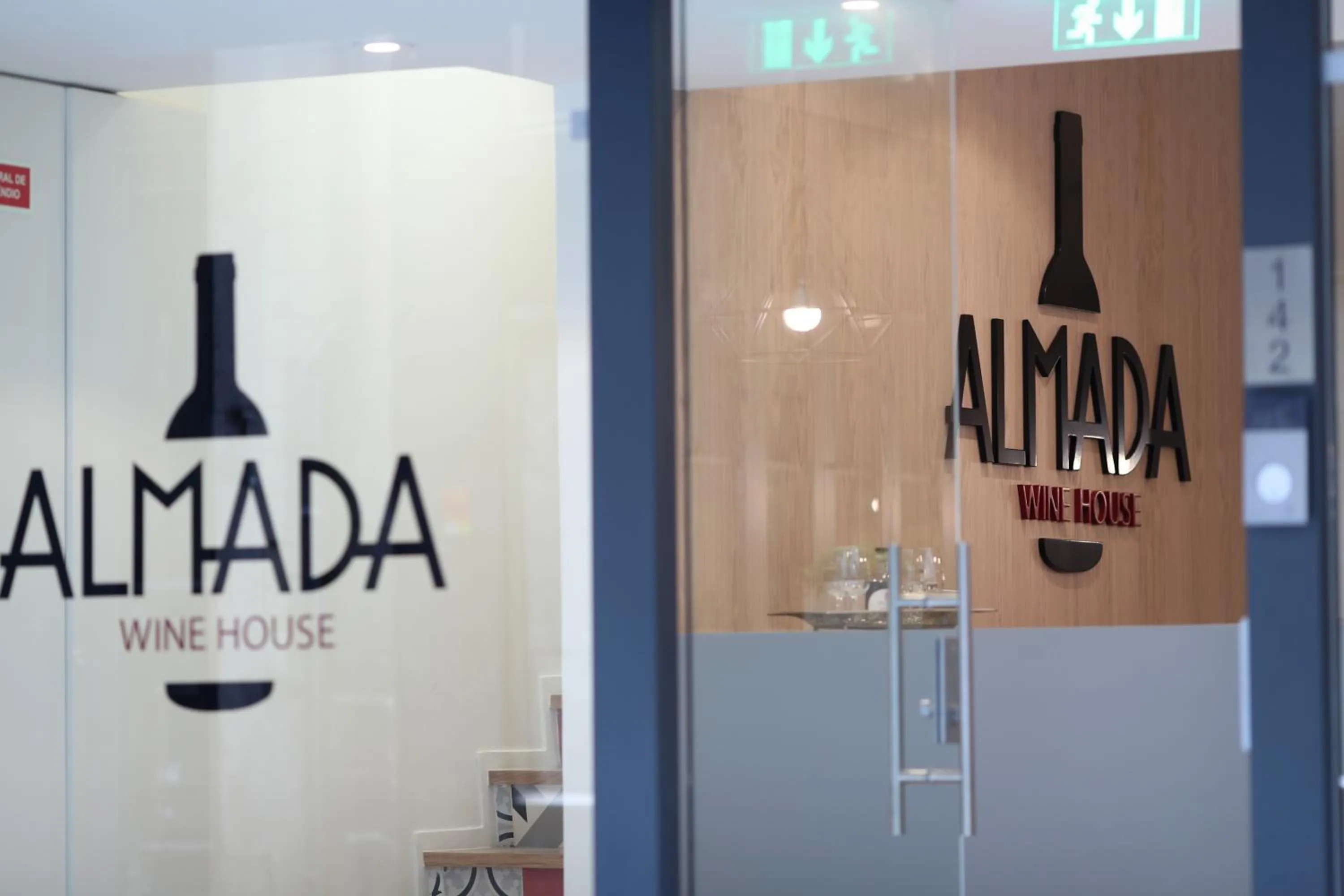 Property logo or sign in Almada Wine House - Tourism Apartments