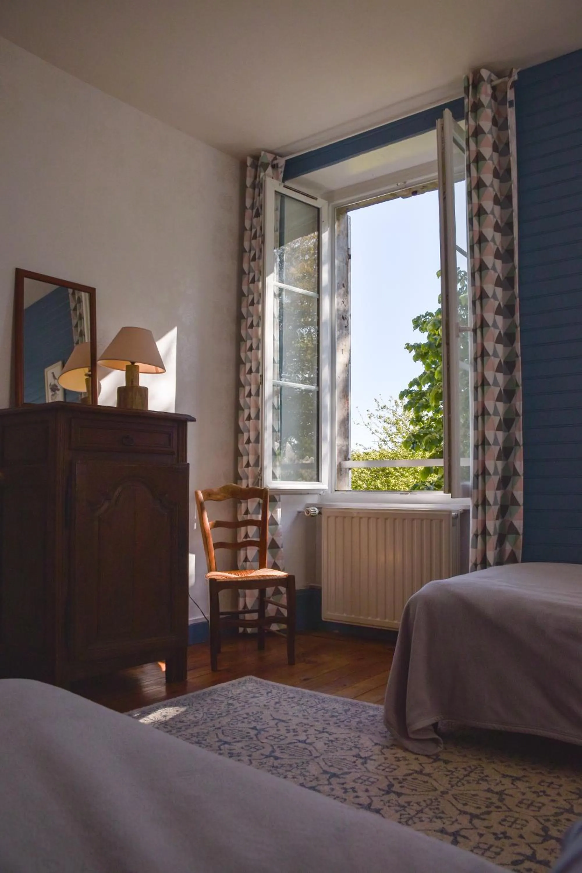 Photo of the whole room, Bed in Utah Beach Chambre hote