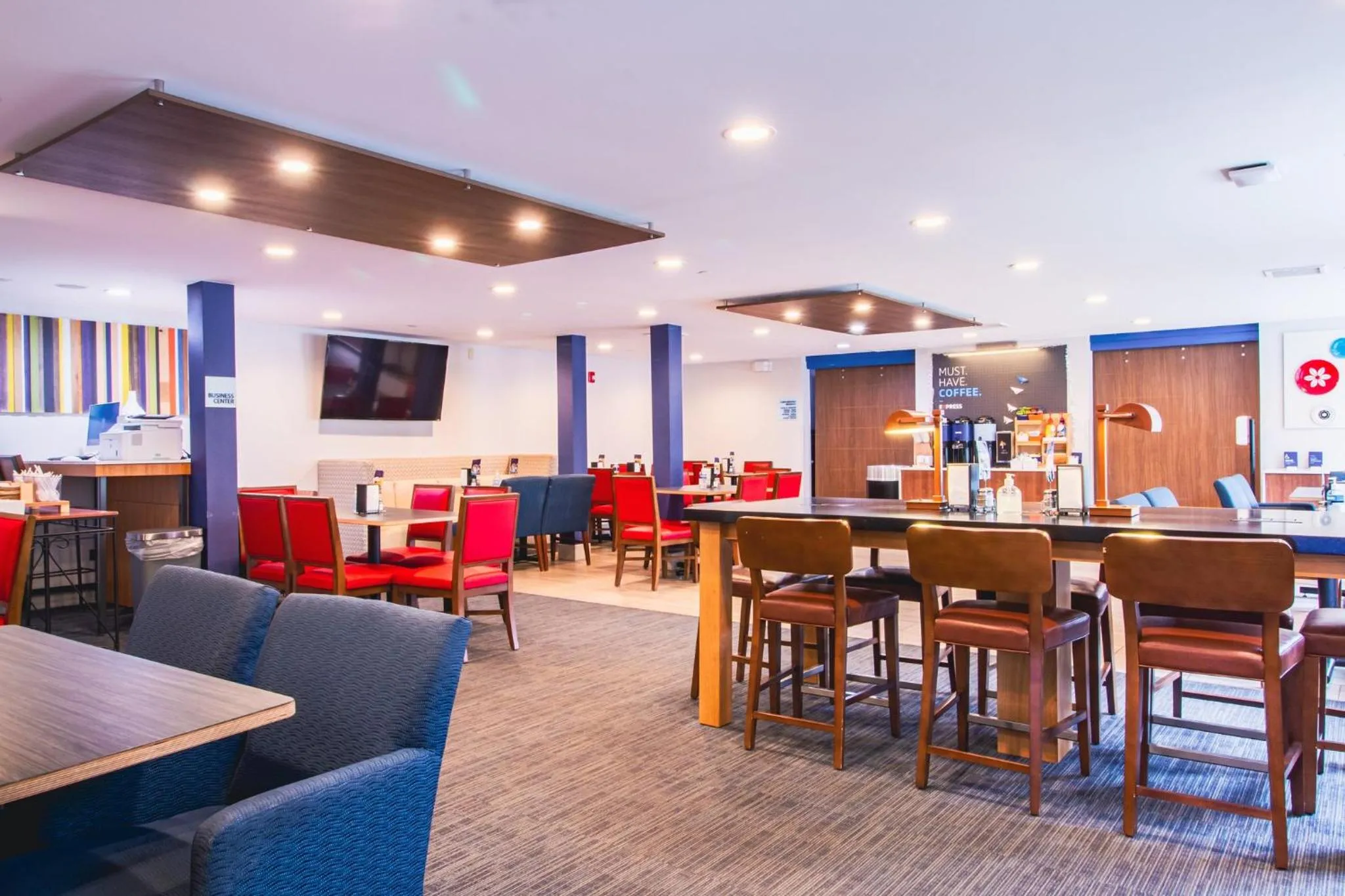 Breakfast in Holiday Inn Express & Suites - Lincoln East - White Mountains by IHG