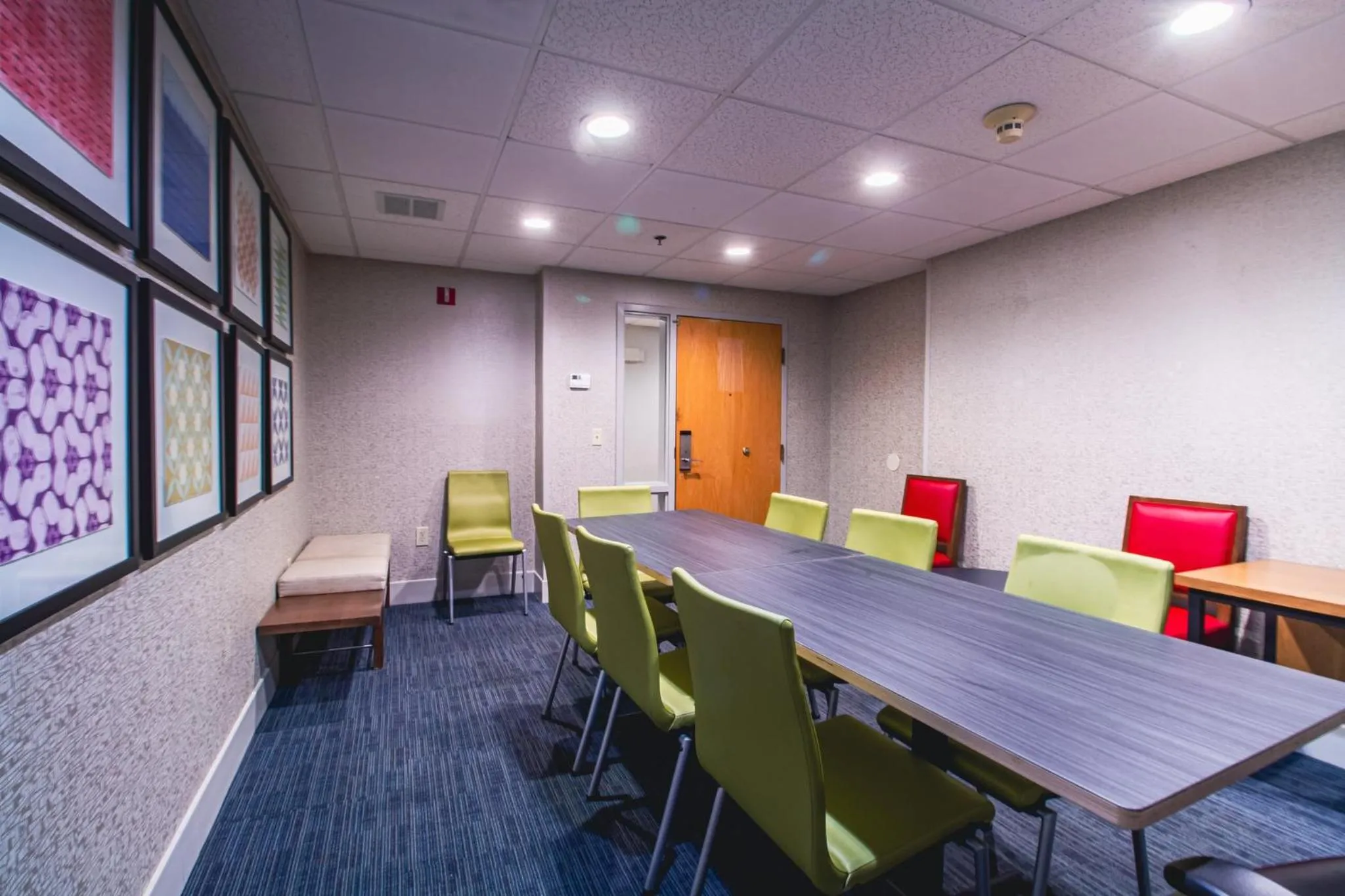 Meeting/conference room in Holiday Inn Express & Suites - Lincoln East - White Mountains by IHG