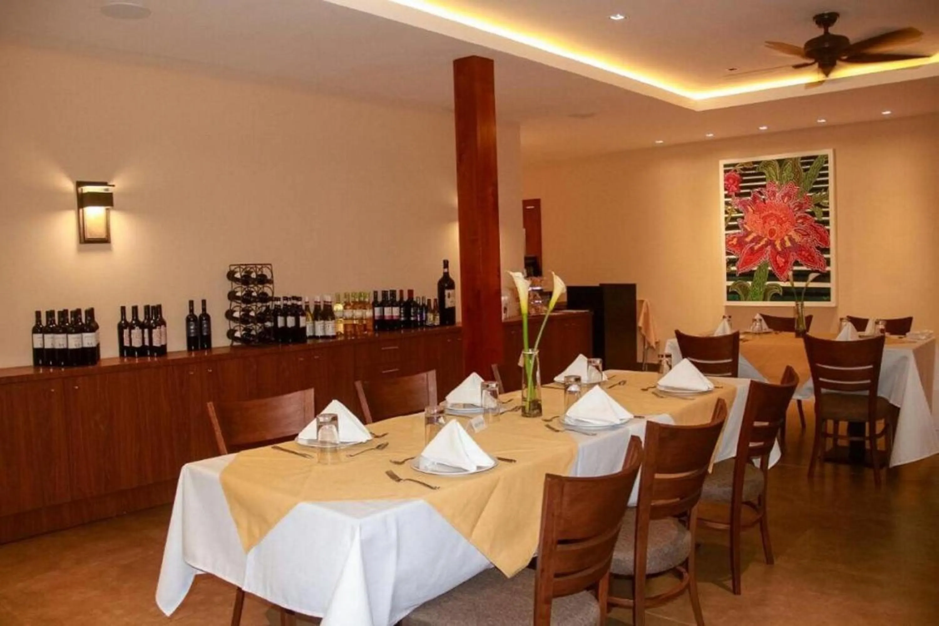 Restaurant/places to eat in Los Brezos Hotel Boutique