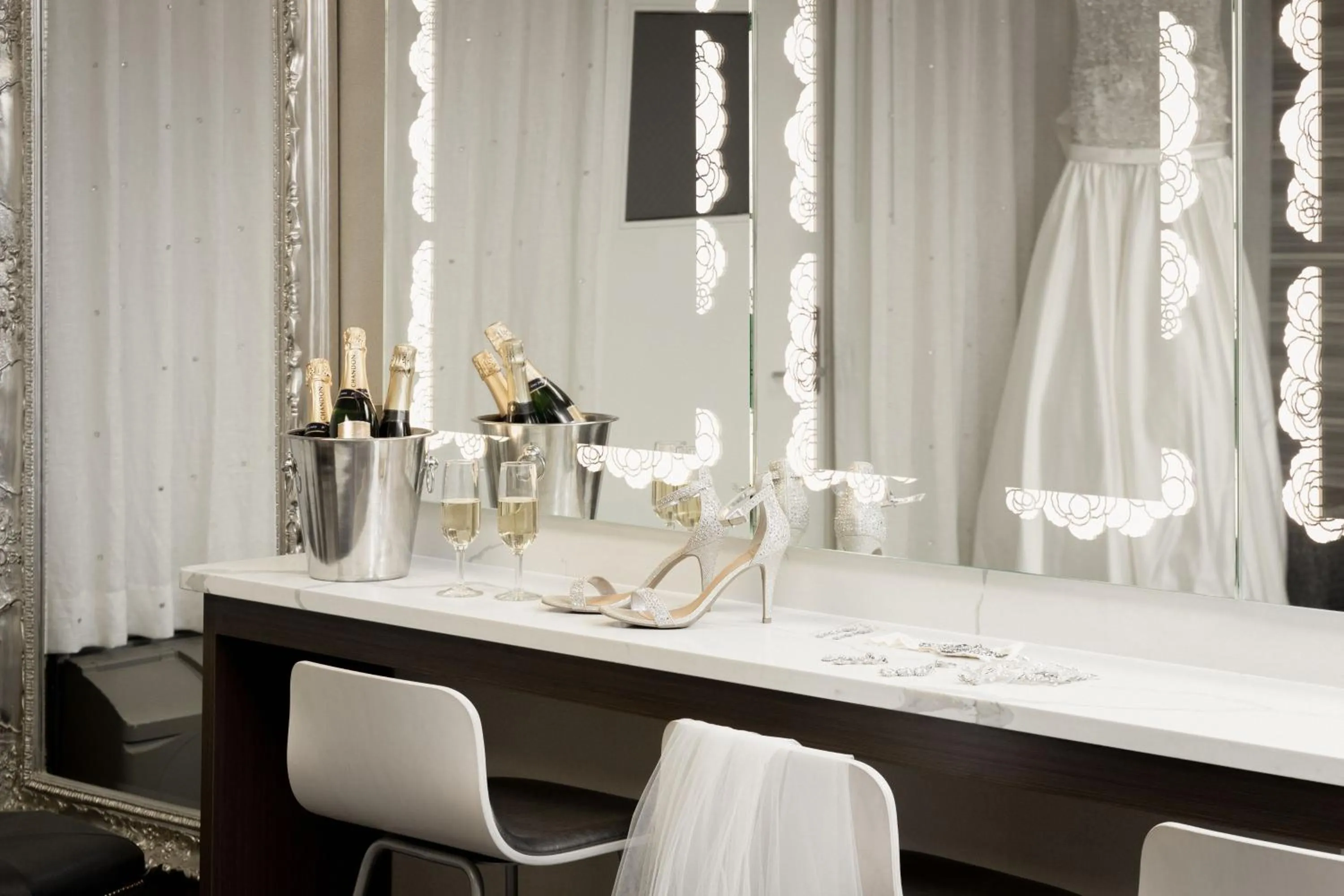 Banquet/Function facilities in Four Points by Sheraton Milwaukee North Shore