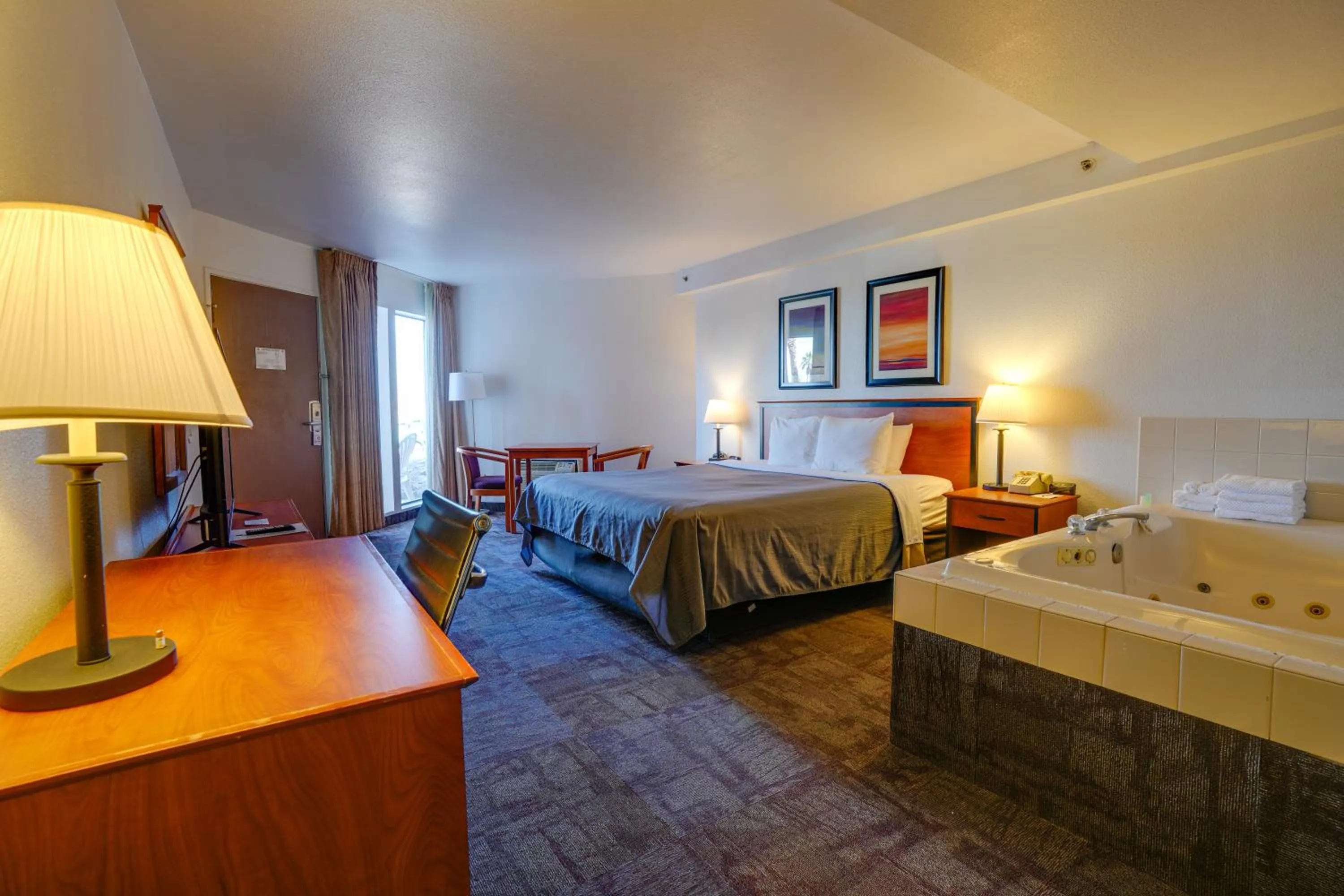 Bed in Lake Mead Inn