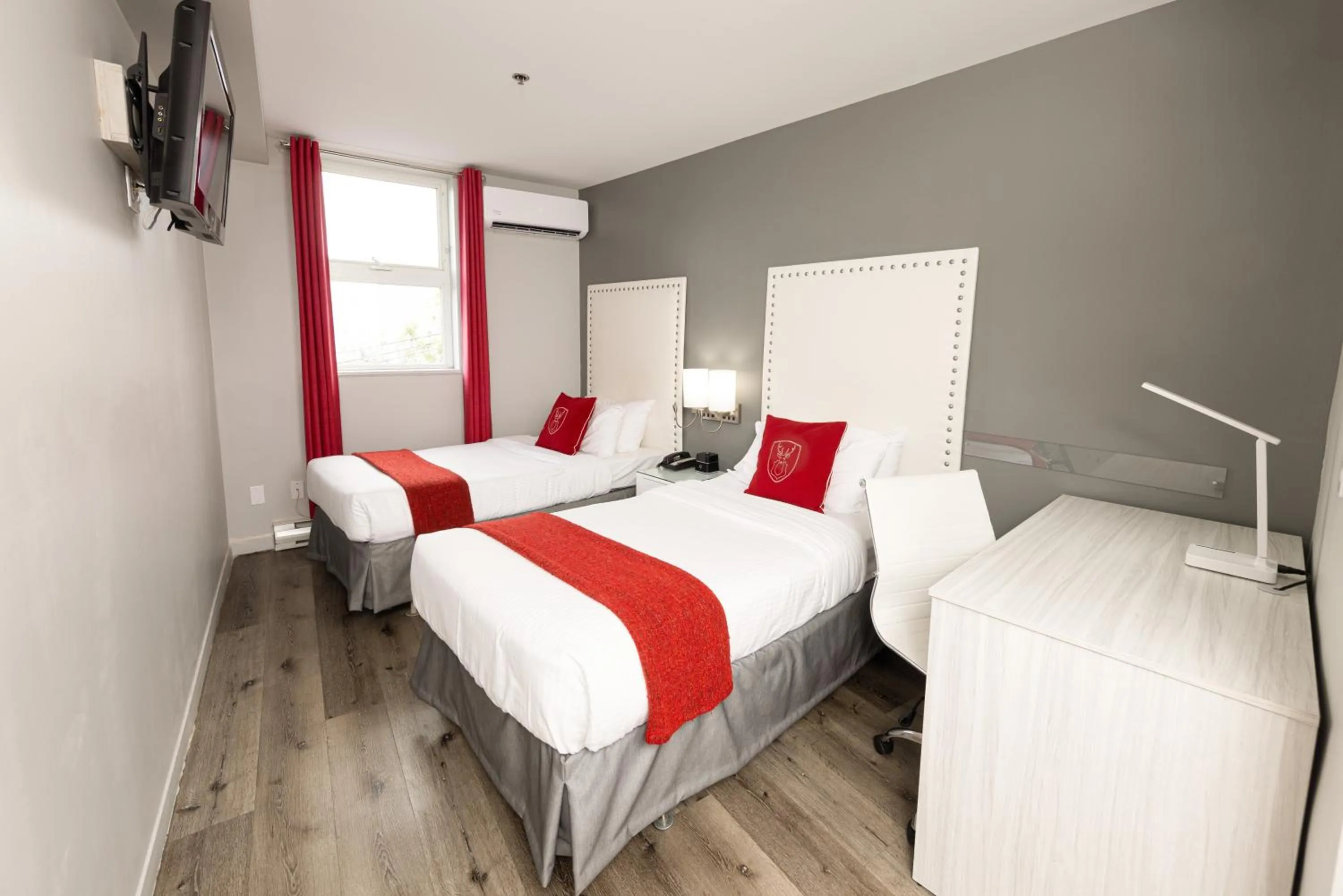 Bedroom, Bed in Hotel du Nord