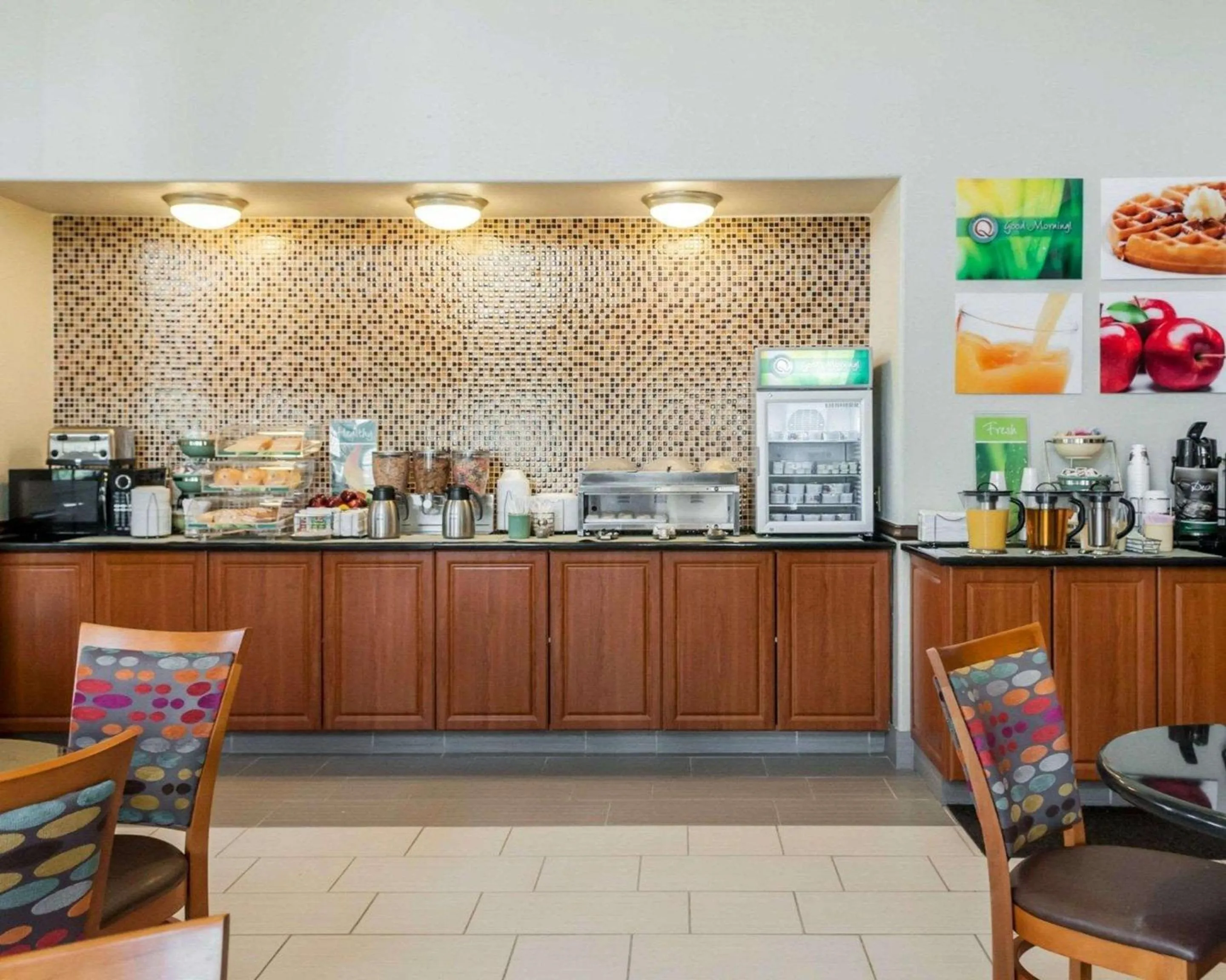 Restaurant/places to eat in Quality Inn & Suites Albuquerque West